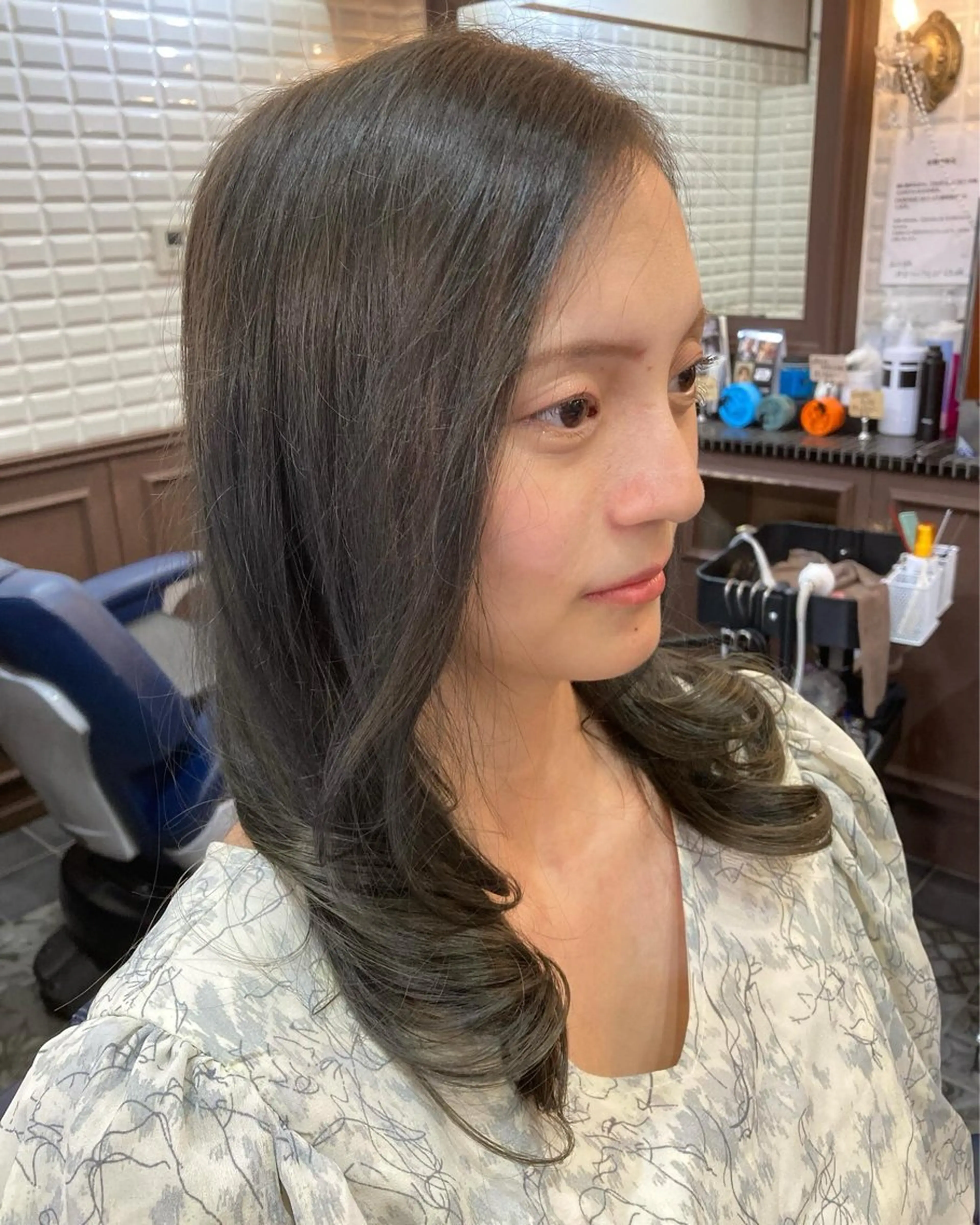 ロング カラー グレージュ オリーブグレージュ オリーブグレー ルピナス中田店長 山口大地のヘアスタイル