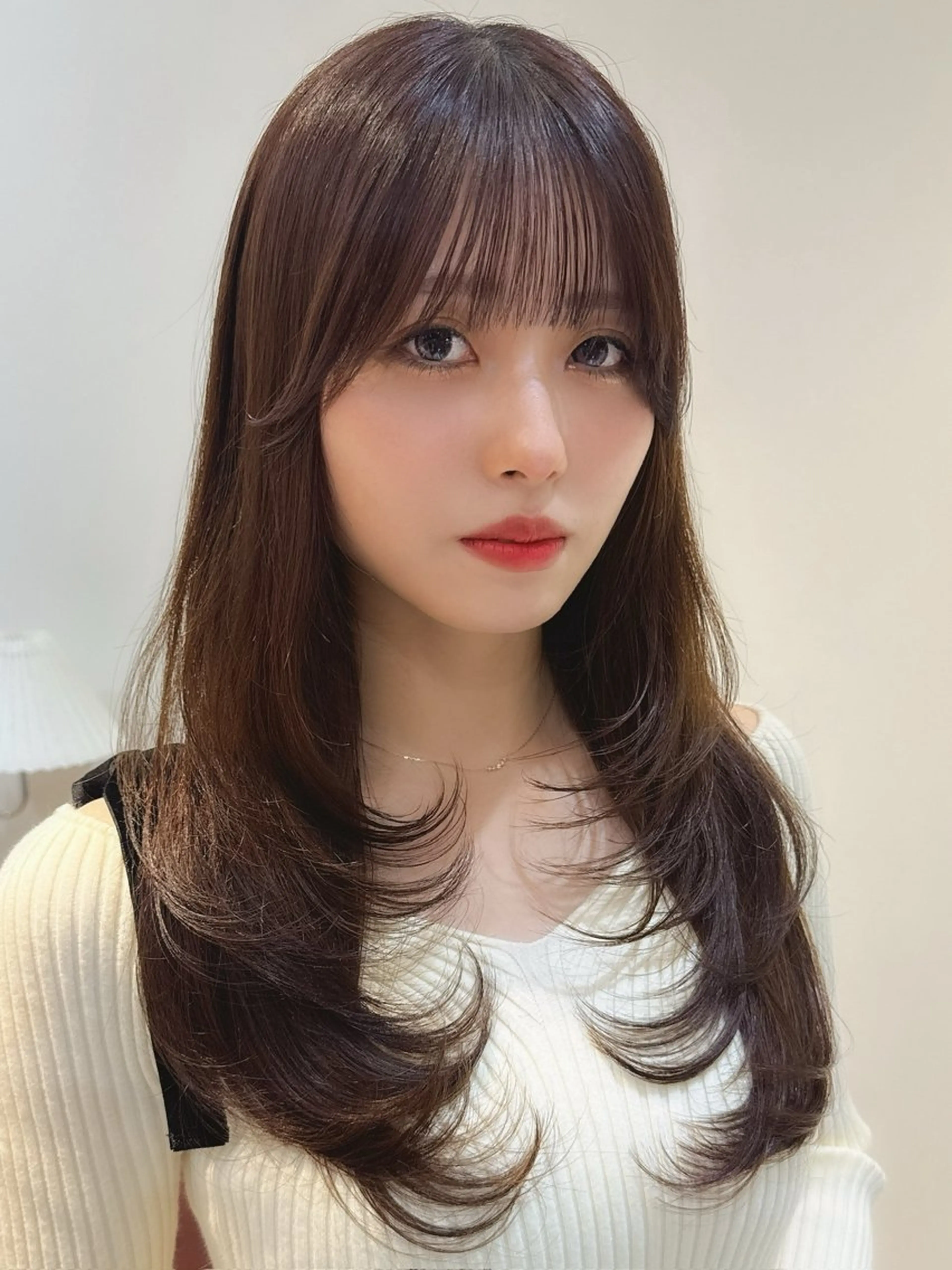 ロング カラー ヘアアレンジ ブリーチ ダブルカラー イヤリングカラー イルミナカラー ブリーチなしカラー カット 立川レイヤー 透明感カラーaoiのヘアスタイル