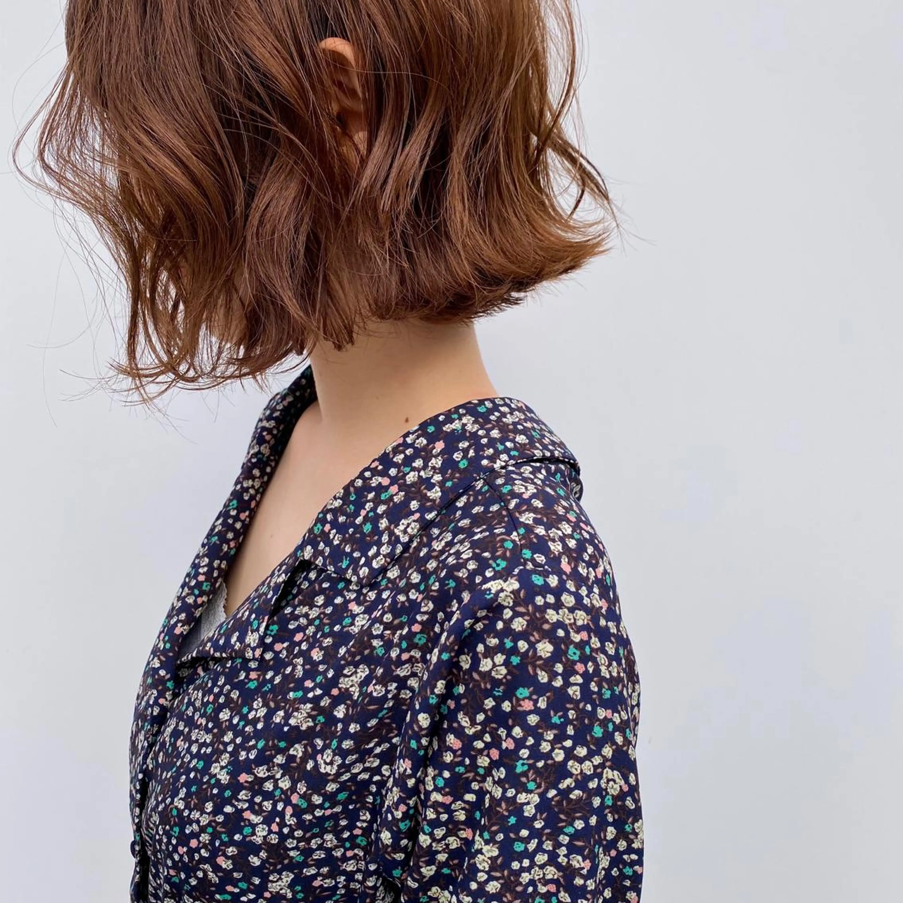 ショート カラー ブラウンカラー ショコラブラウン ボブ ヘアカラー トリートメント (h)wim ウィムのヘアスタイル