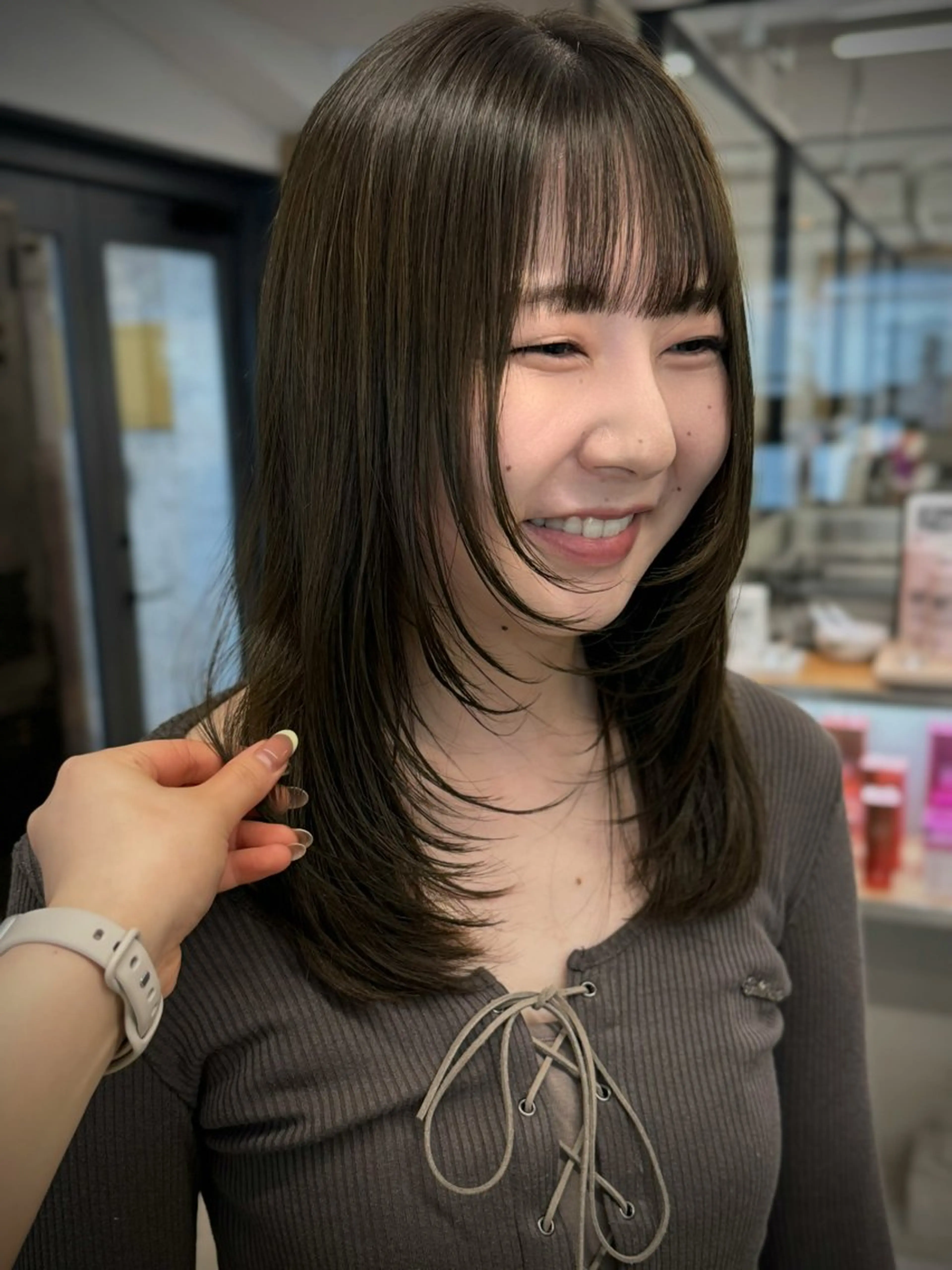 ミディアム INORI @de2poのヘアスタイル