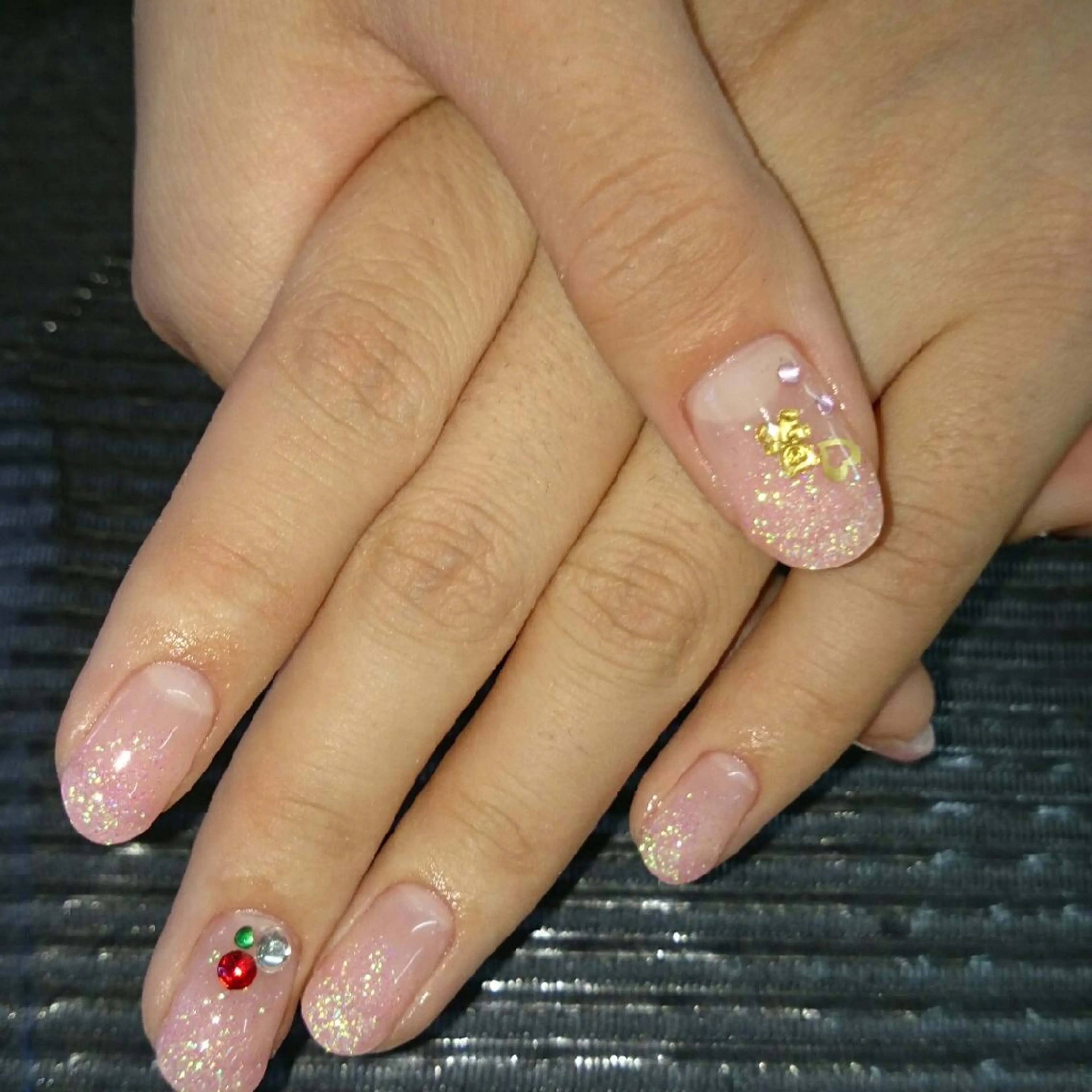 ネイル 與儀 知佳のネイルデザイン