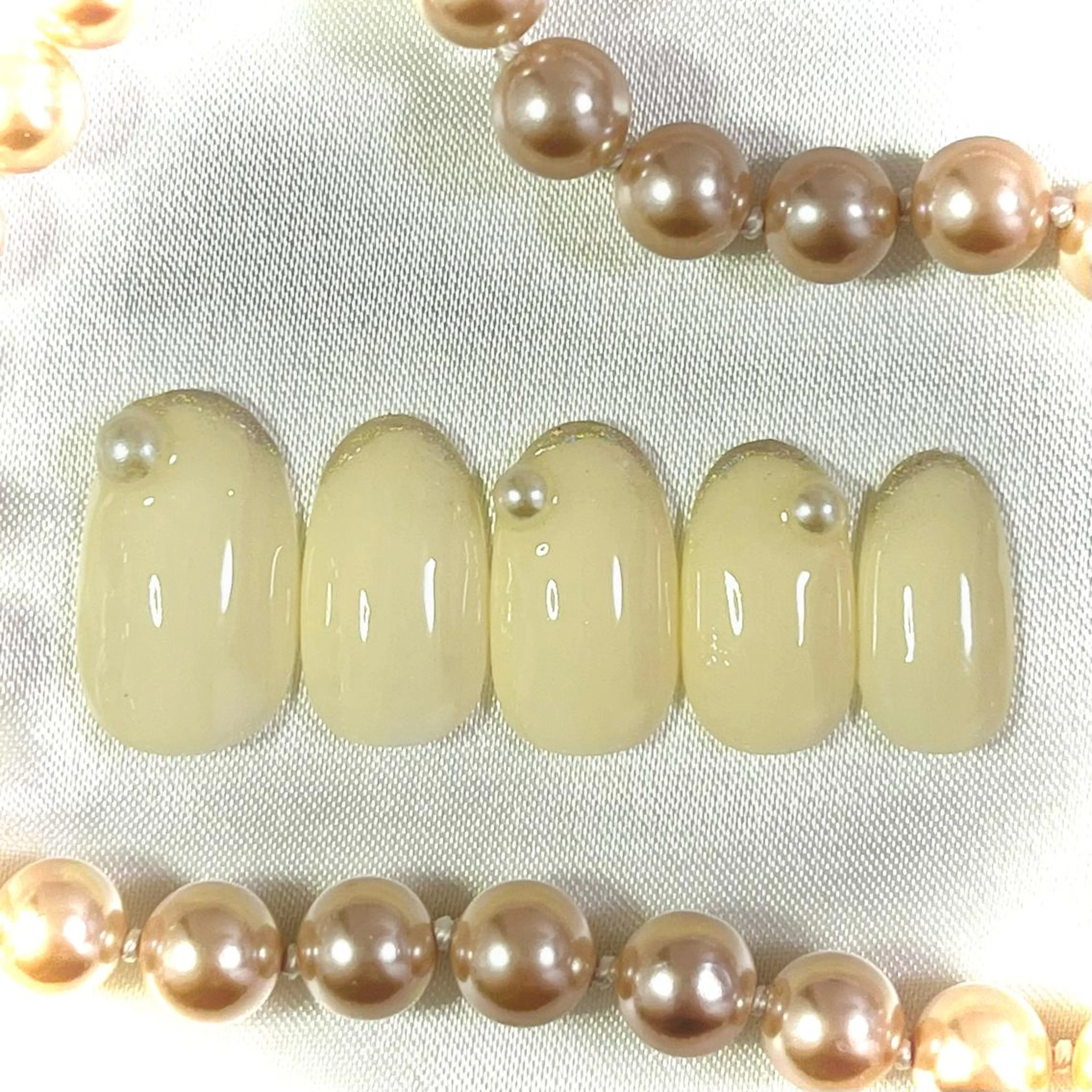 ネイル フレンチネイル 卒業式 韓国ネイル💠 Tomoのネイルデザイン