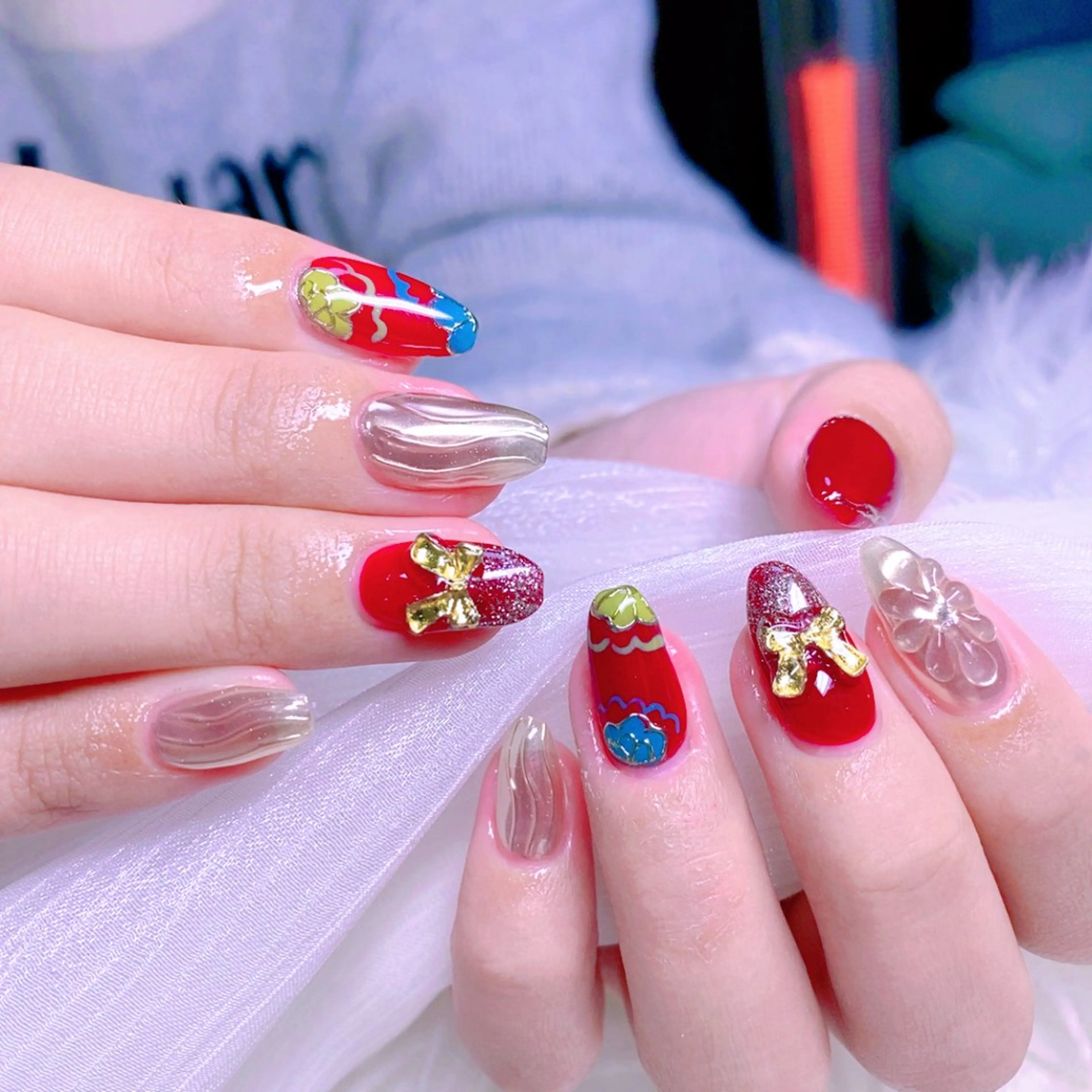 ネイル ボルドー 成人式 フラワーネイル ミラーネイル ニュアンスネイル ハンドネイル Nail Yunaのネイルデザイン