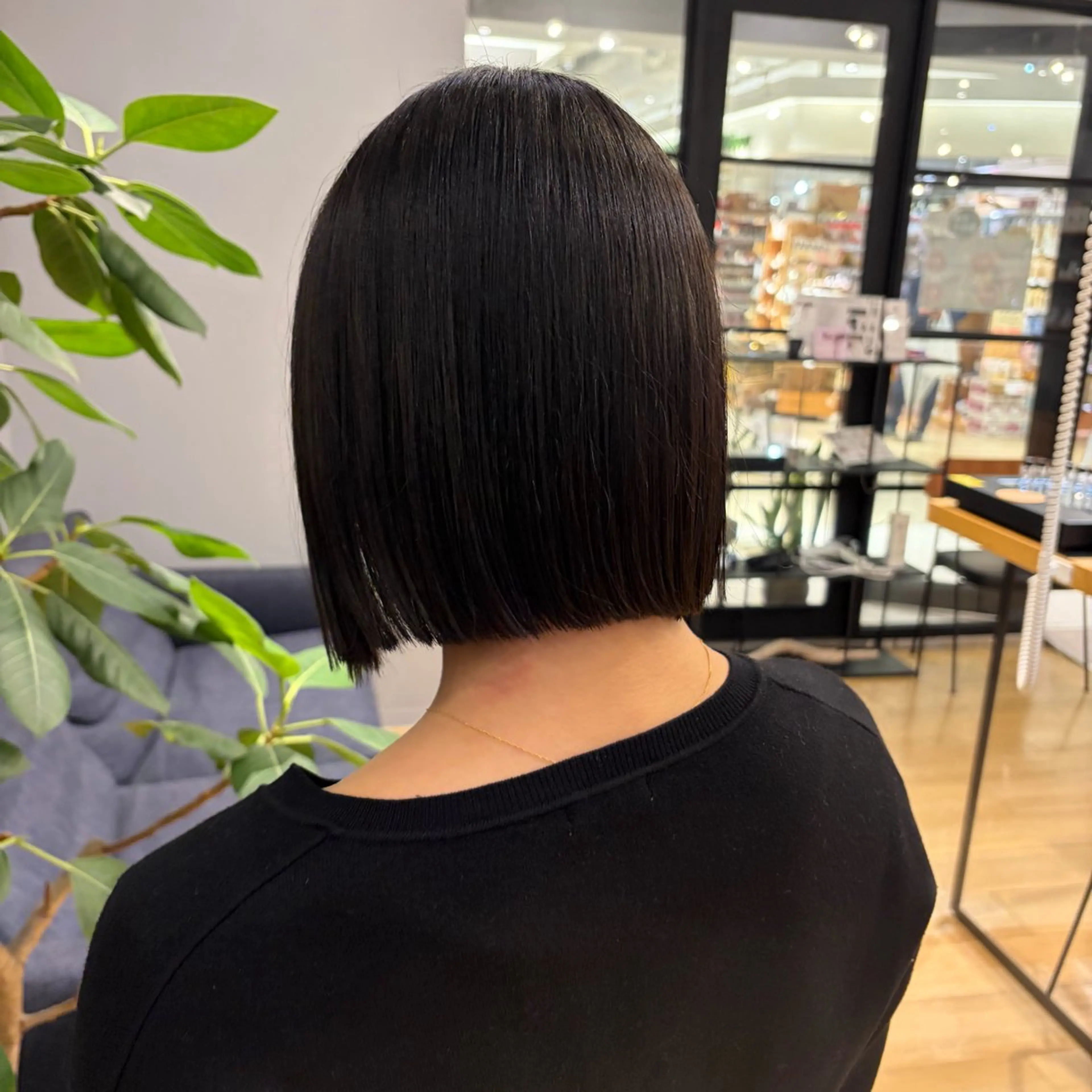 ショート ボブ カット 田中 優菜のヘアスタイル