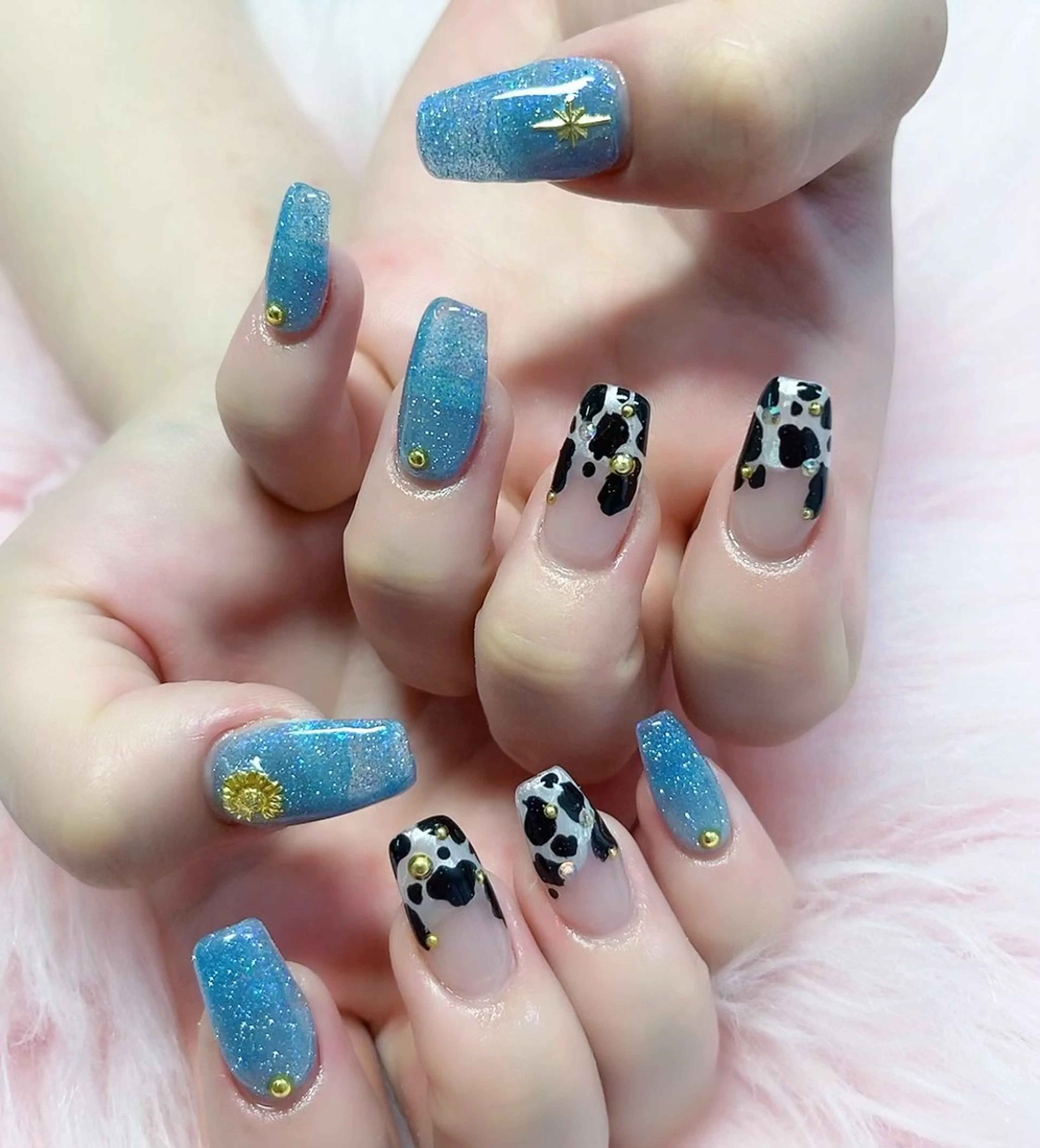 ネイル MoonNail ユリ🌸のネイルデザイン