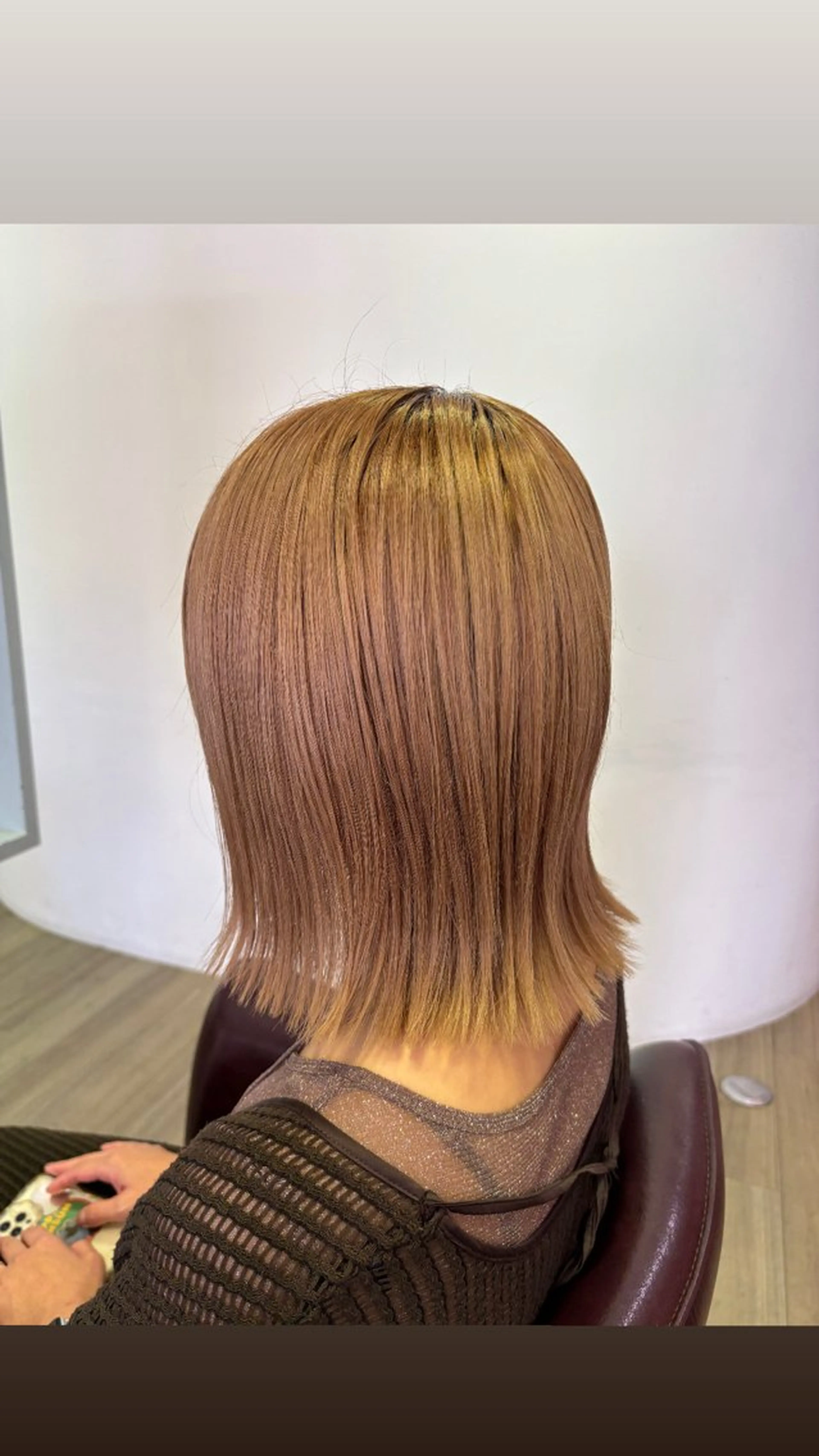 ミディアム ボブ 外ハネヘア カット 岡本 紗依のヘアスタイル