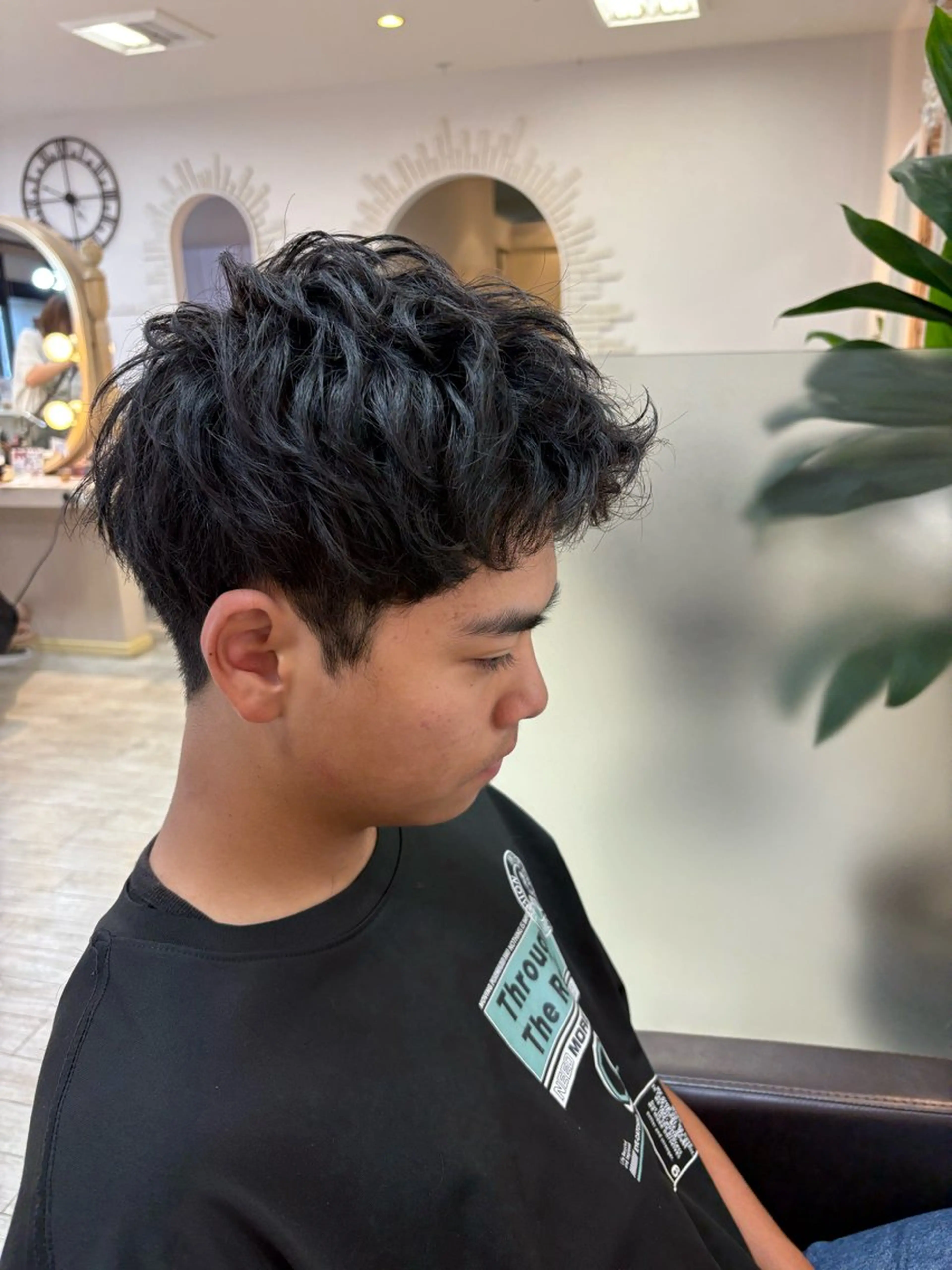 メンズ メンズハイライト メンズインナーカラー メンズパーマ カット CREA渋沢 モデル募集🌺アイナのヘアスタイル
