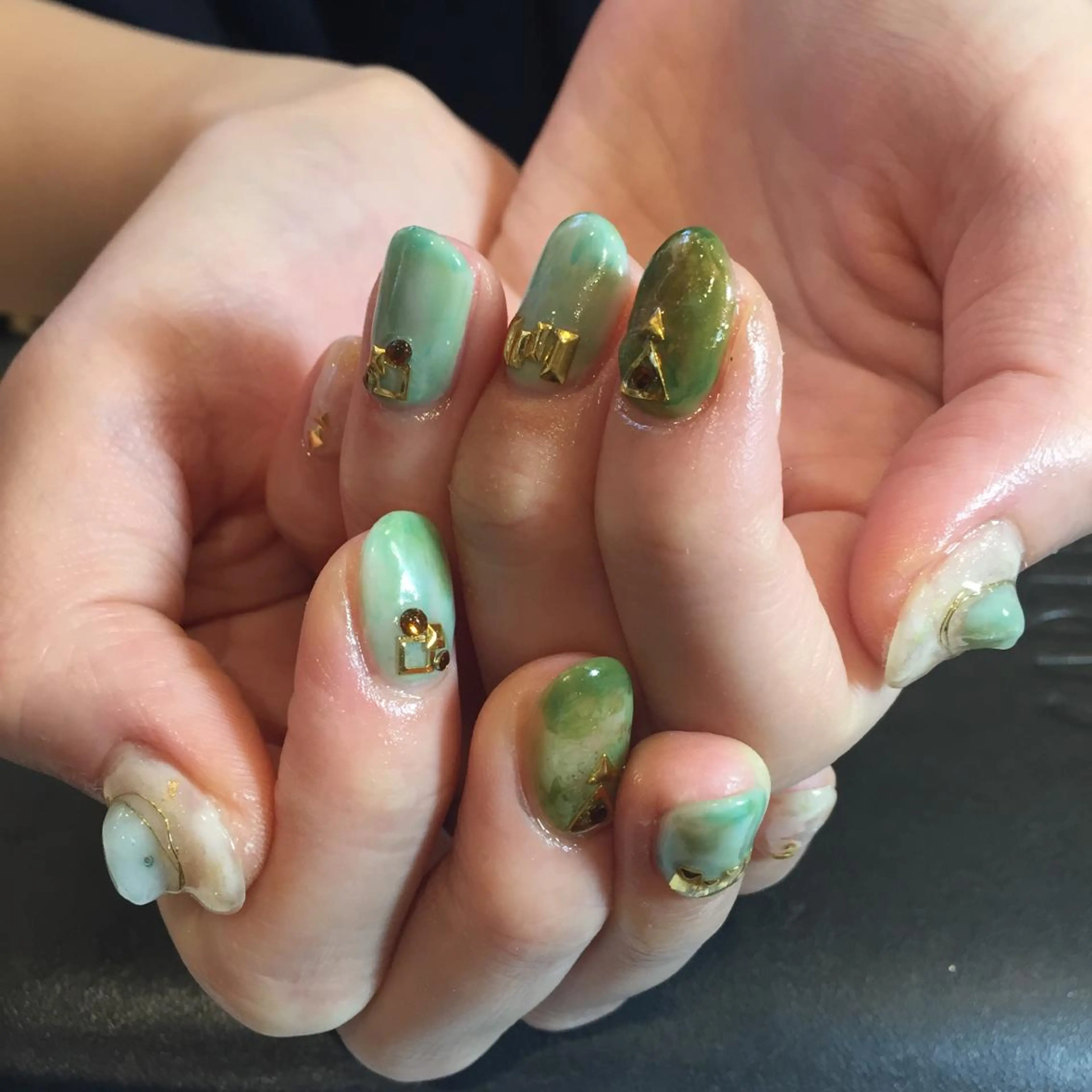 ネイル ニュアンスネイル ハンドネイル 桑原 香菜代のネイルデザイン