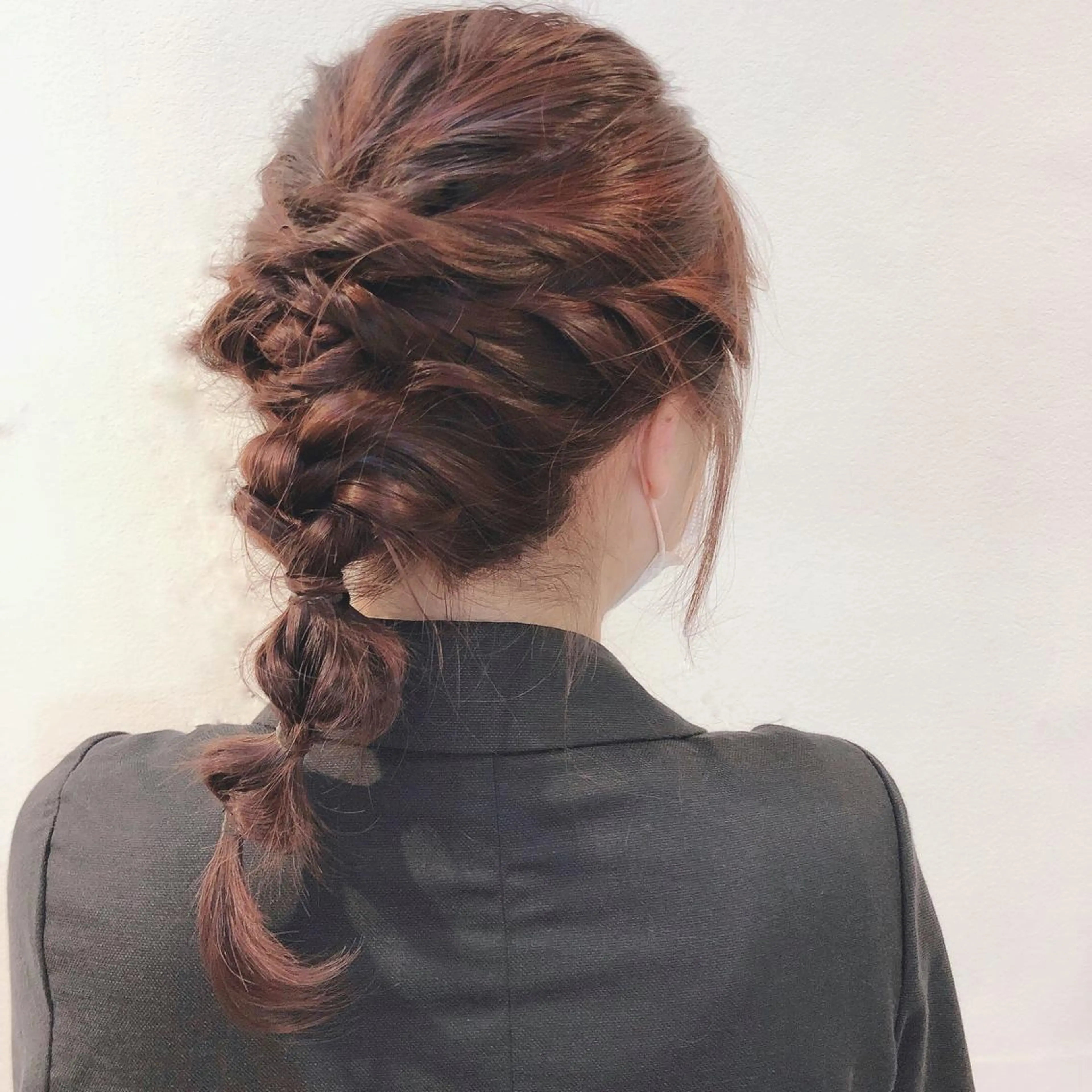 ミディアム カラー ヘアアレンジ ピンクカラー CheRiR【シェリール】所属・cherir髪質改善 パーソナルカラー診断のヘアスタイル