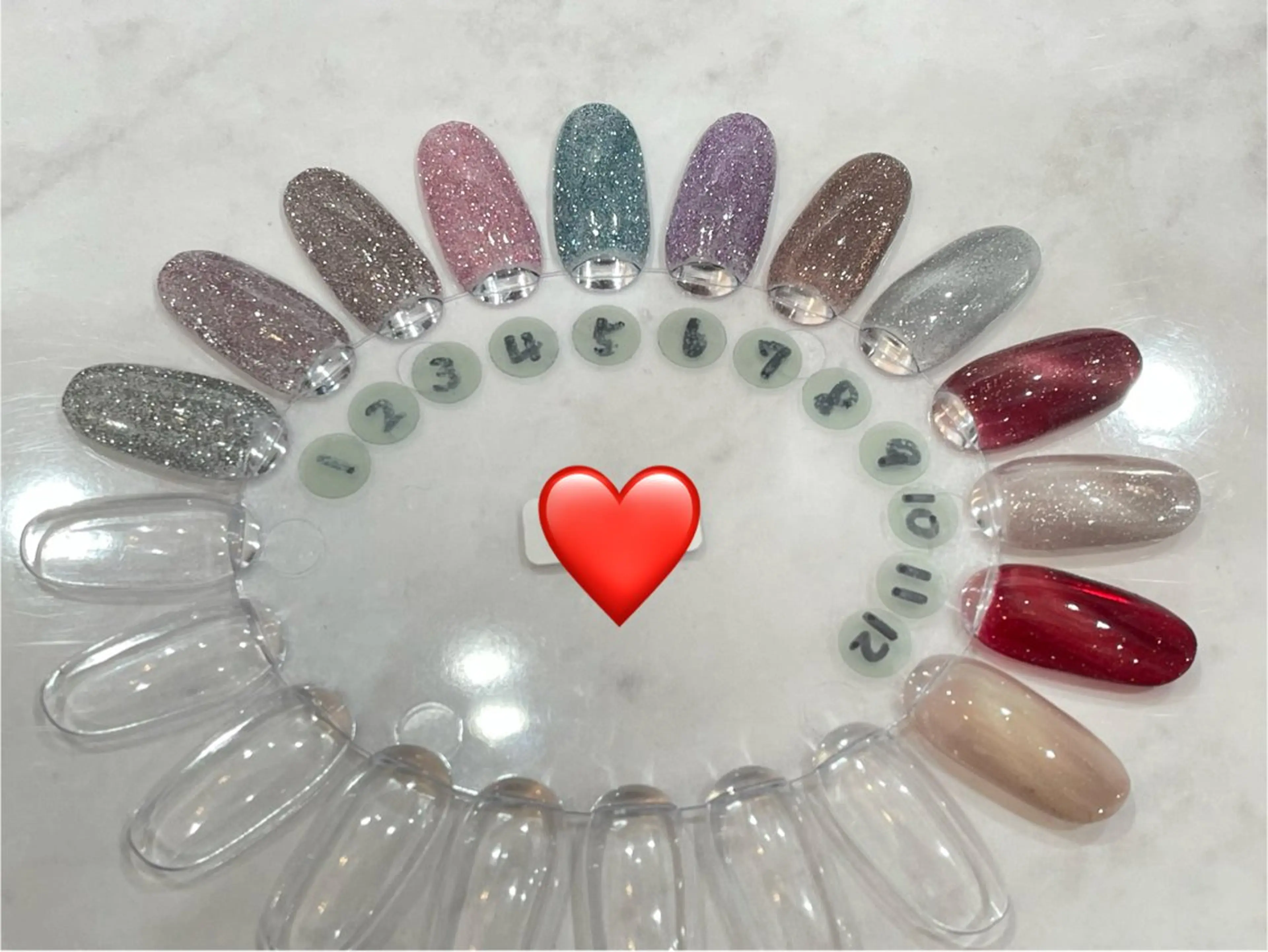 ネイル マグネットネイル Fen Nail熱田 ・Mayukoのネイルデザイン
