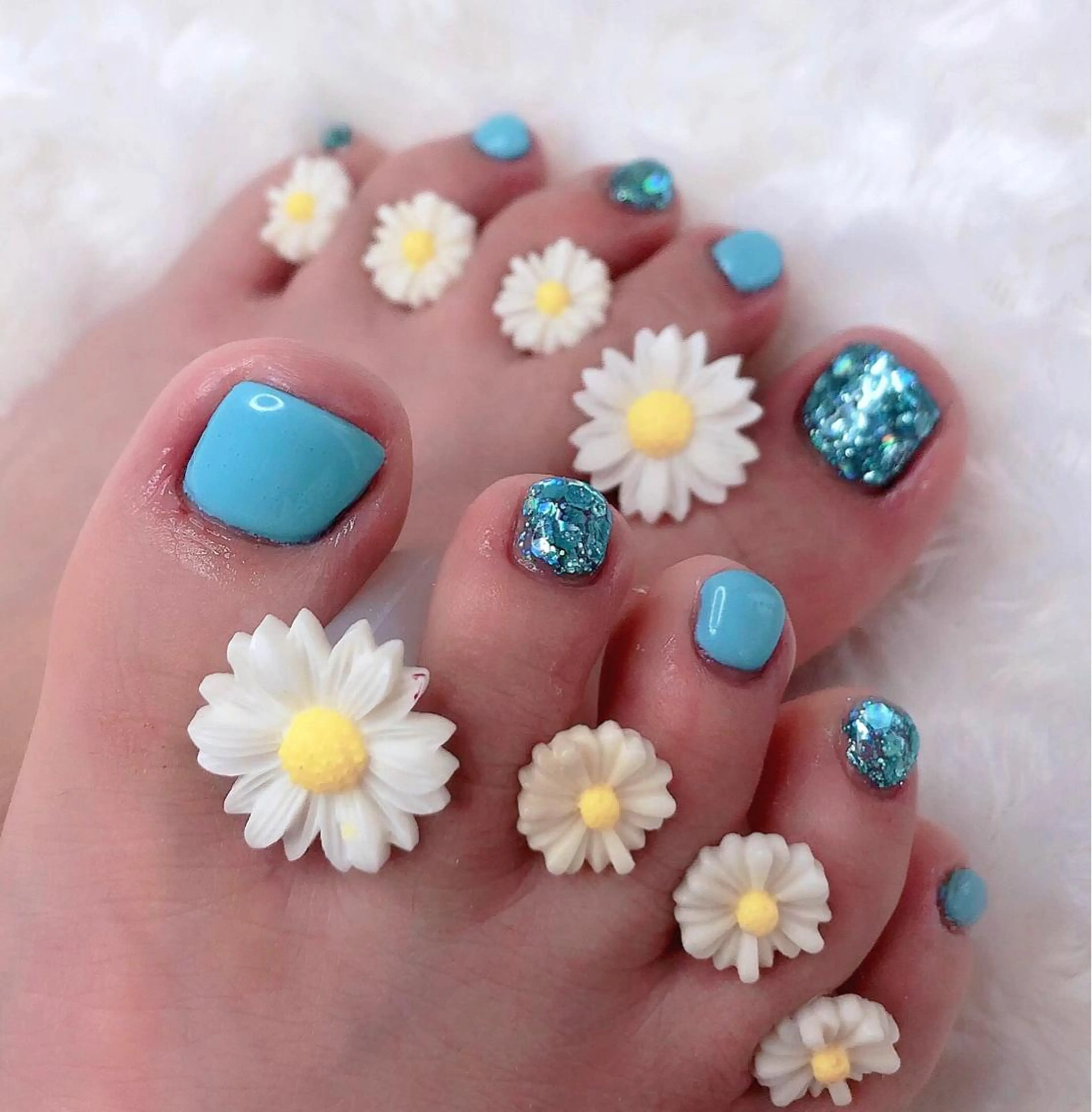 ネイル フットネイル 片平 恭子のマツエク・マツパデザイン