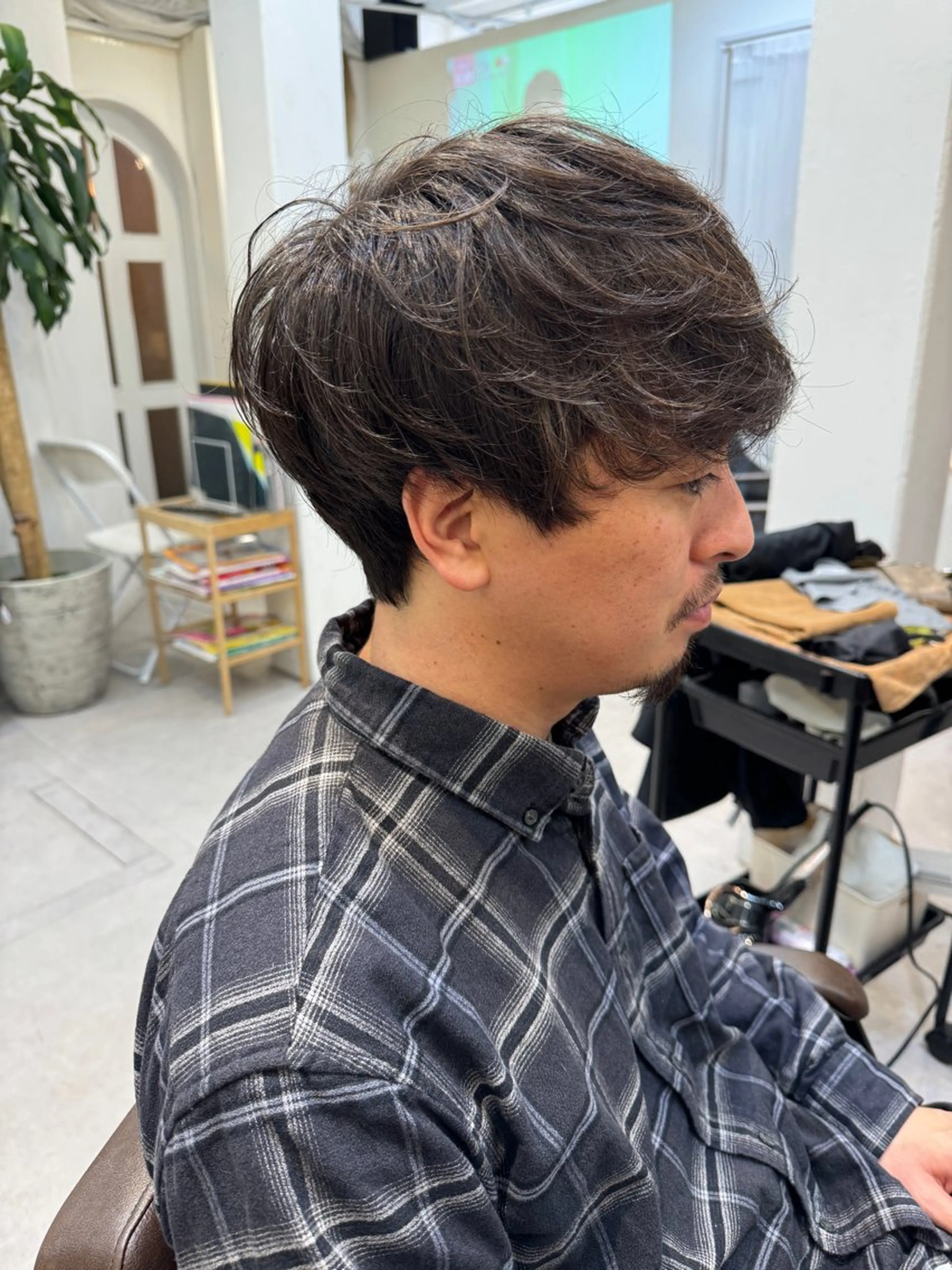 ミディアム メンズ マッシュ カット 似合う髪型が 分からない方へのヘアスタイル