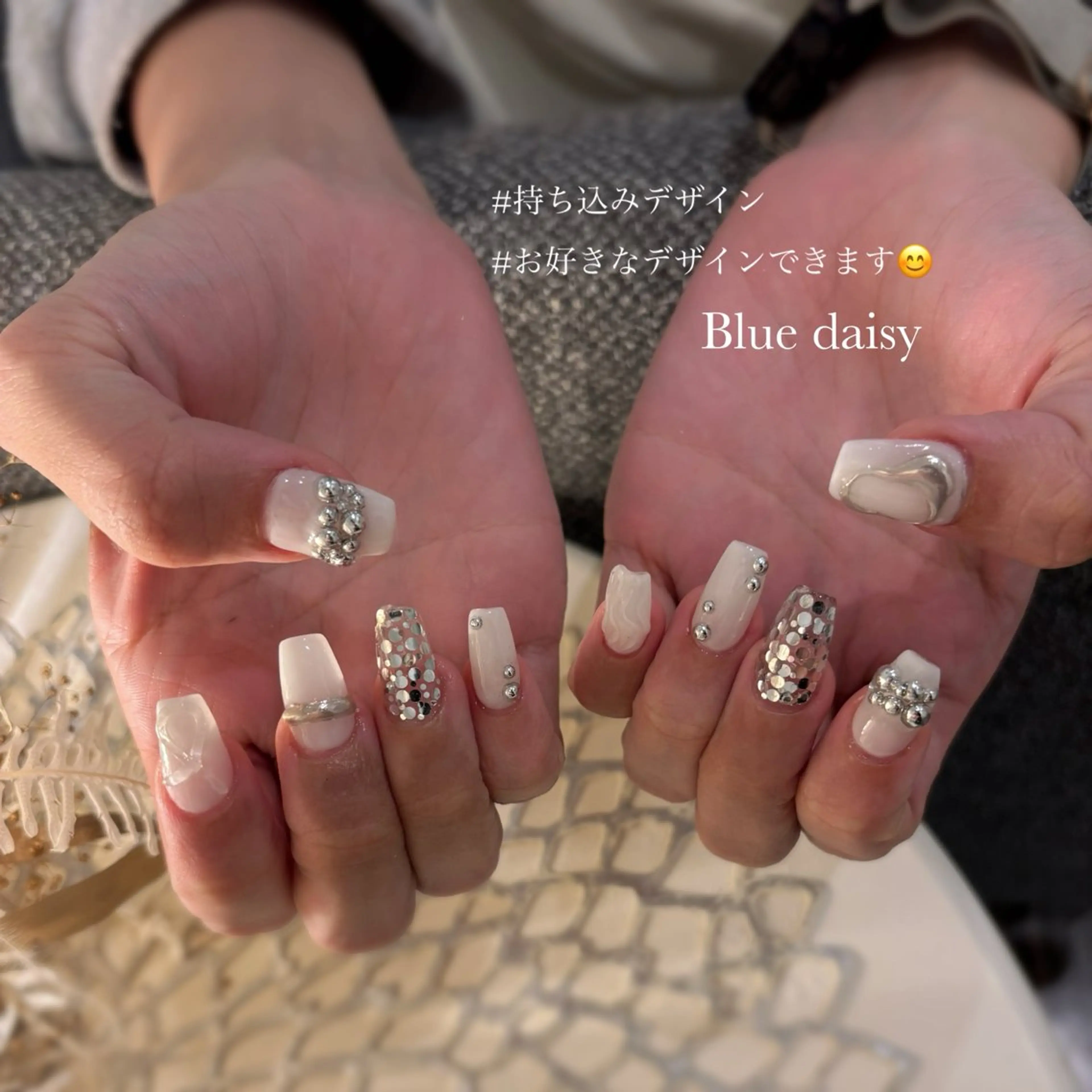 ネイル アートネイル 持ち込み ハンドネイル Blue daisy 栄本店のネイルデザイン