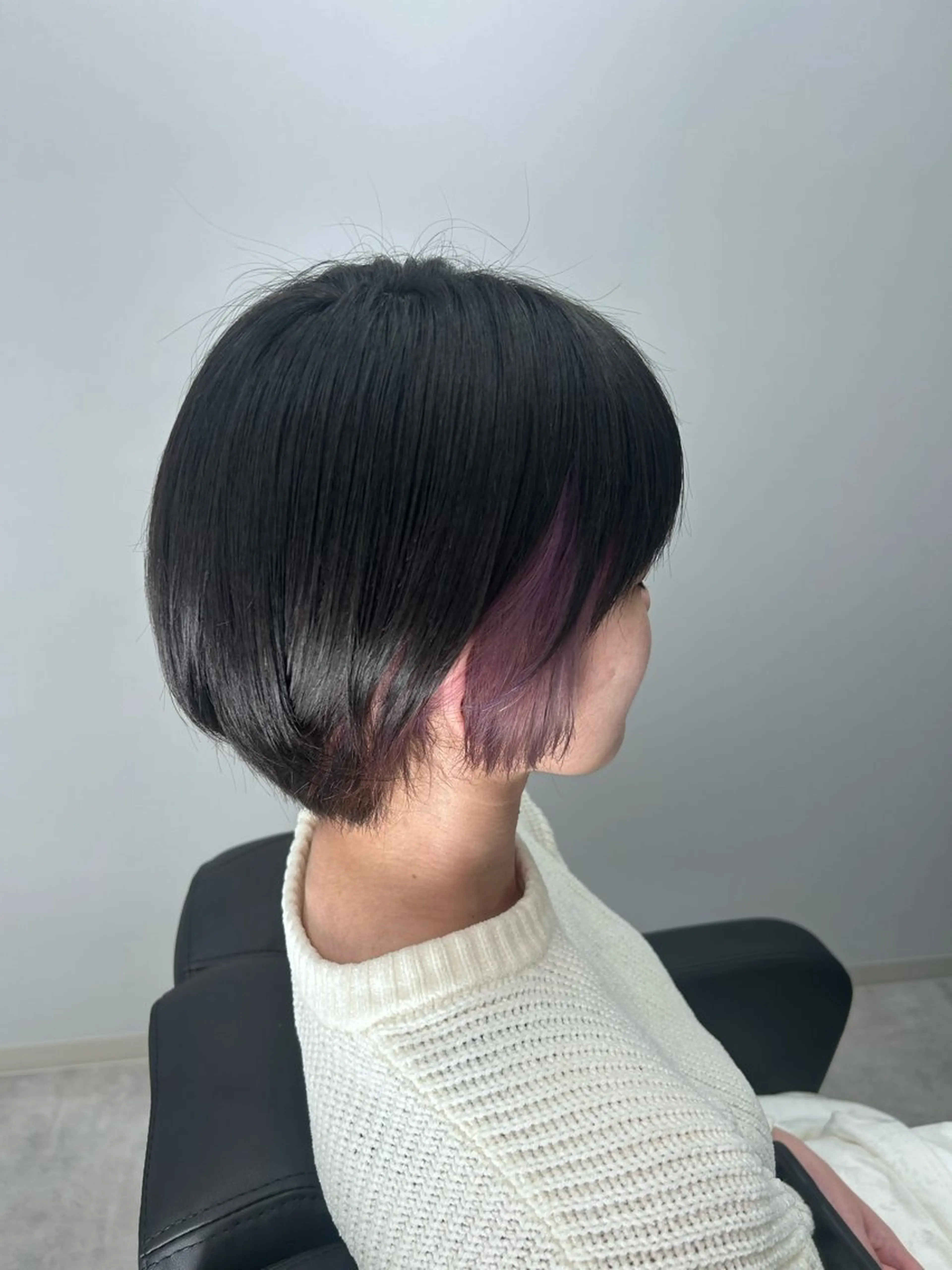 ショート ハイトーン×艶カラー 🤍MIZUKIのヘアスタイル