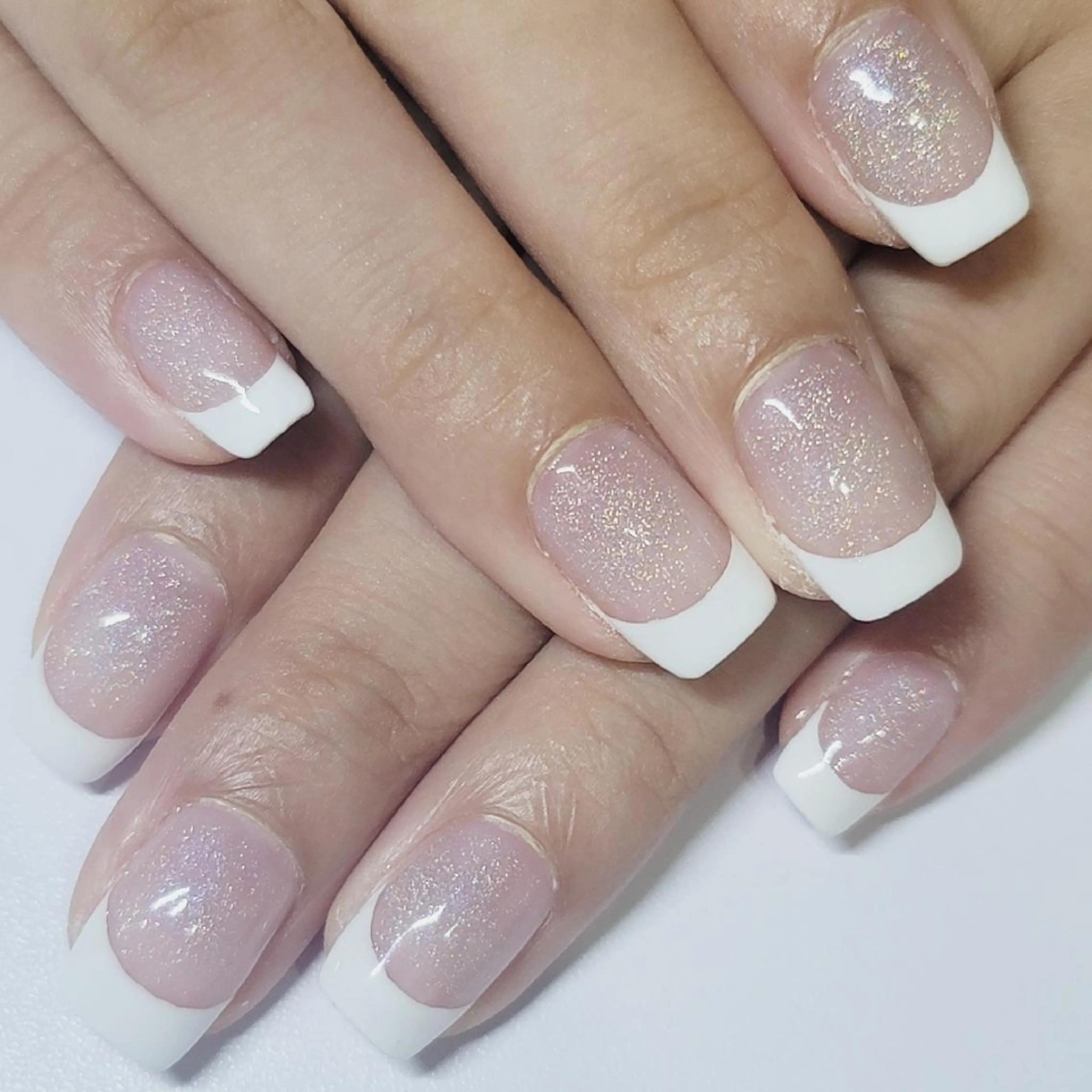 ネイル フレンチネイル キラキラネイル ラメ(グリッター) ハンドネイル よしだ ひろきのネイルデザイン