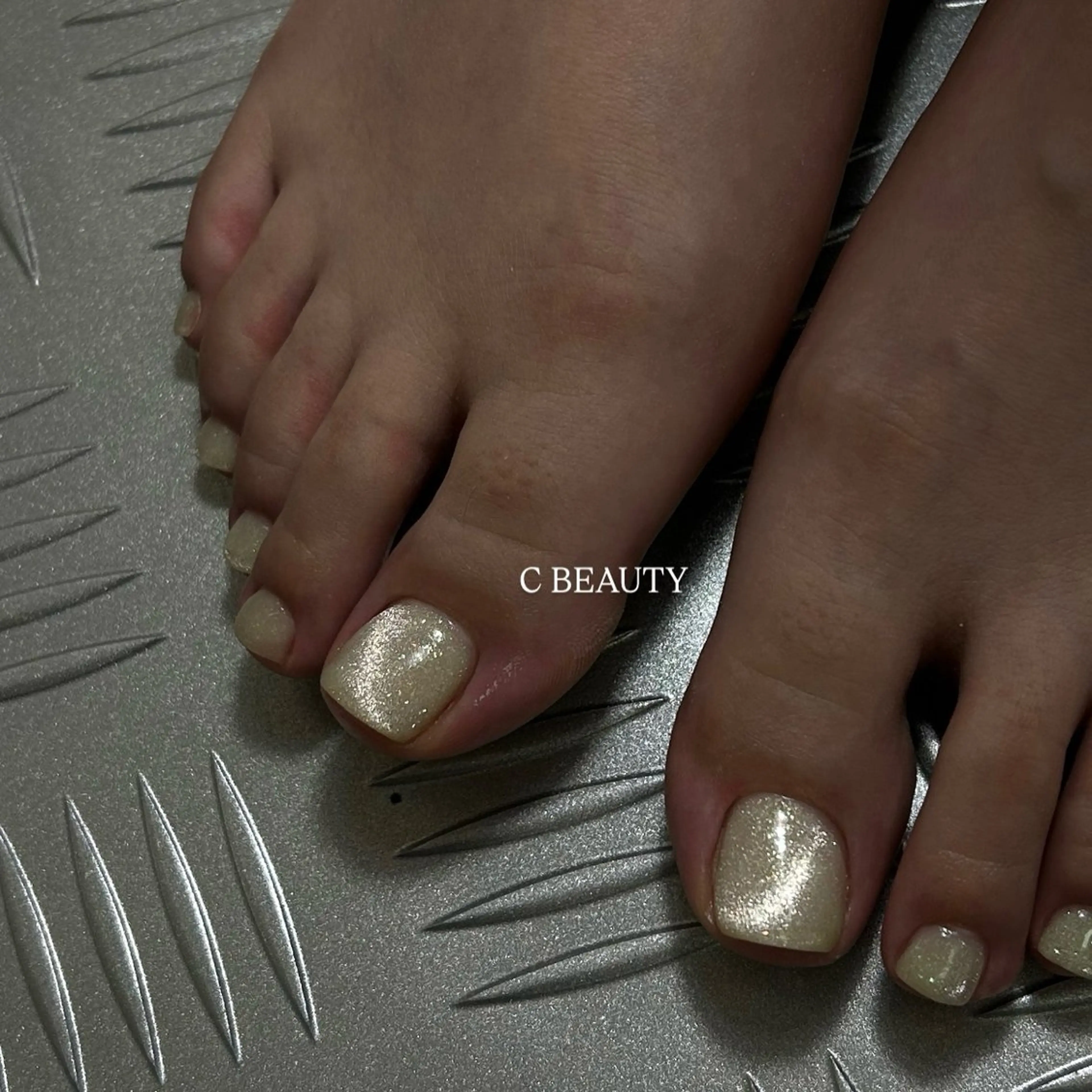 ネイル フットネイル C BEAUTY／ KAEDEのネイルデザイン