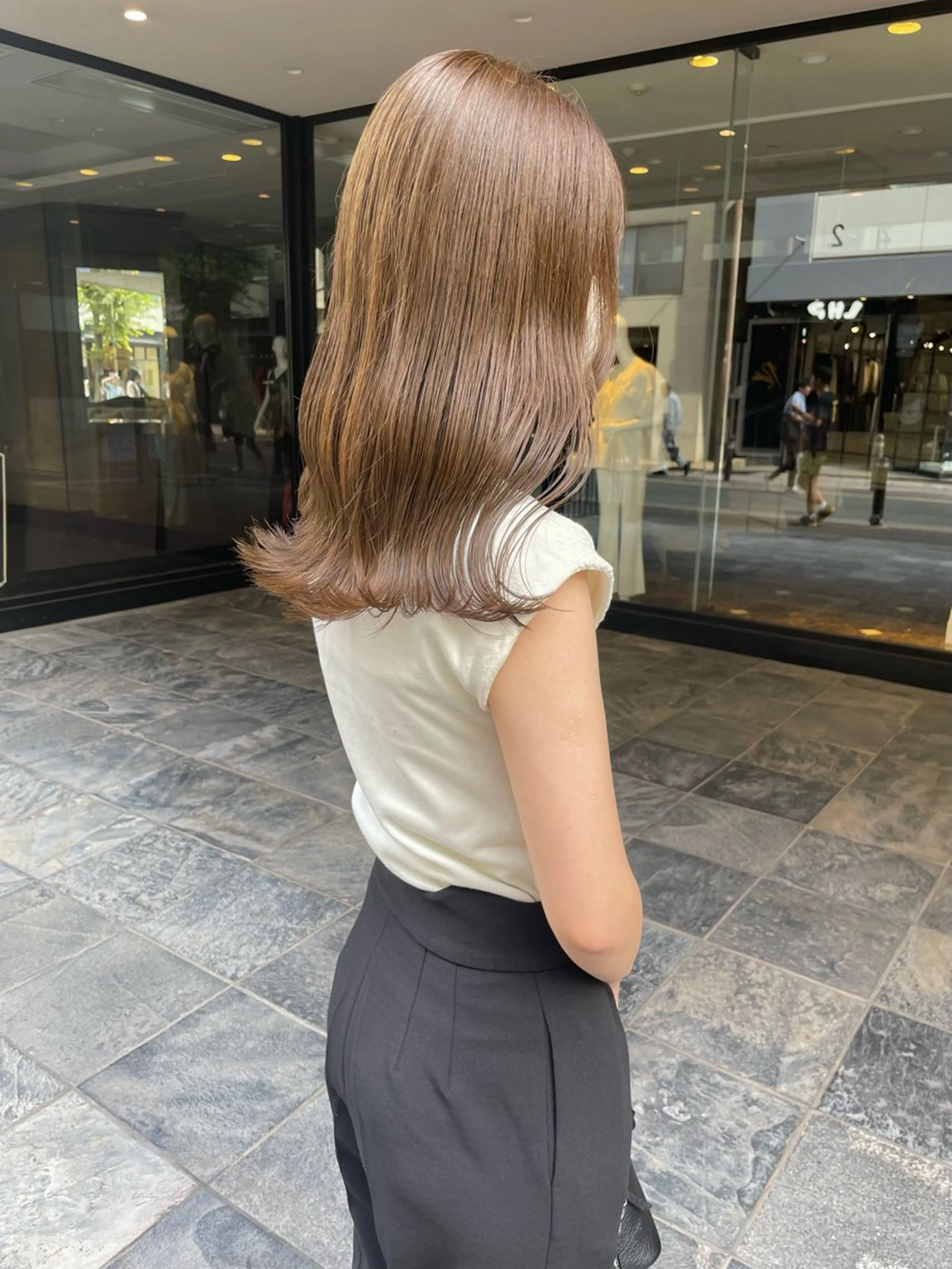 セミロング ヘアカラー 🌸インナーカラー 🌸藤井春華のヘアスタイル