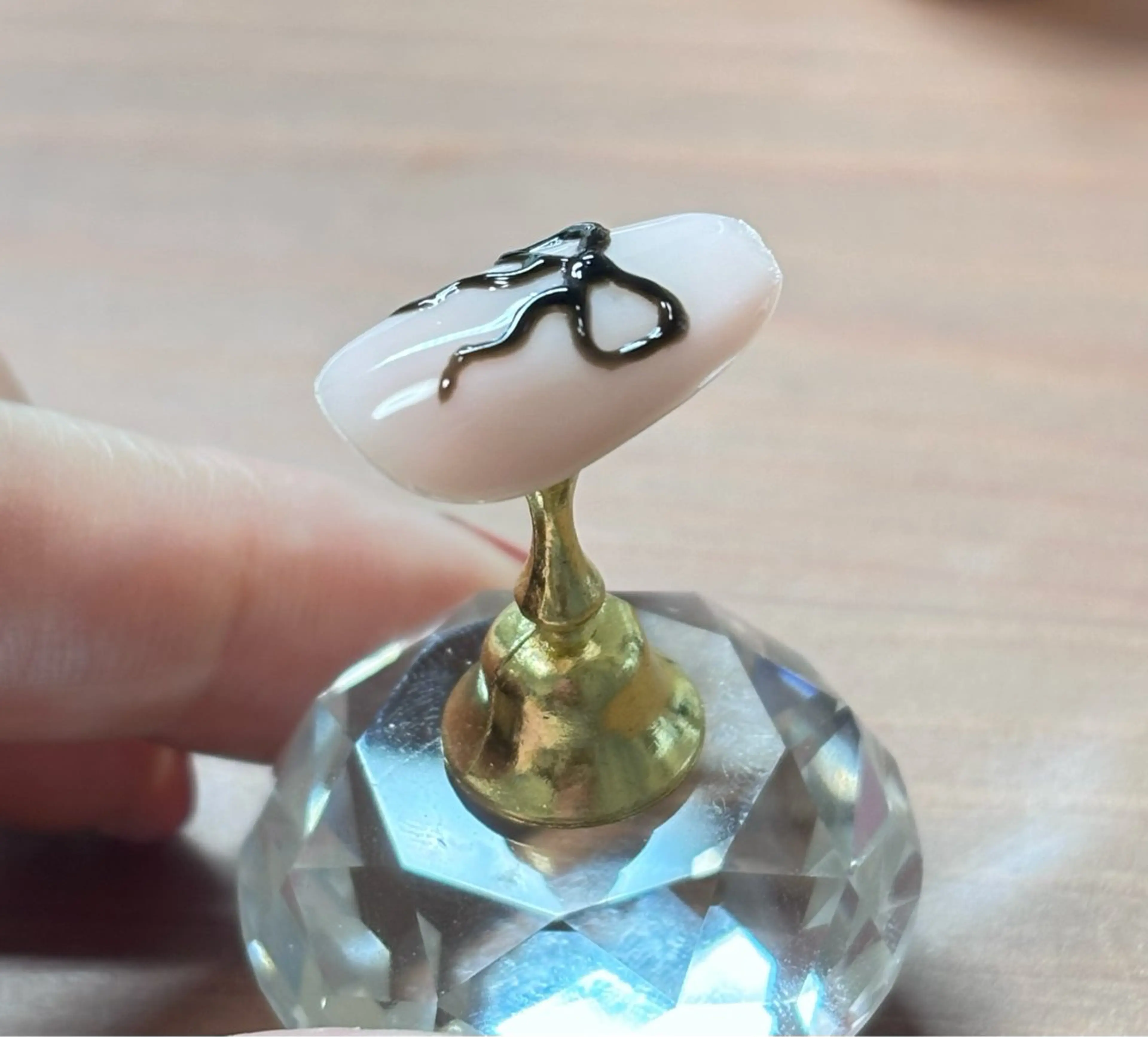 ネイル ぷっくりネイル リボン Lino nailのネイルデザイン