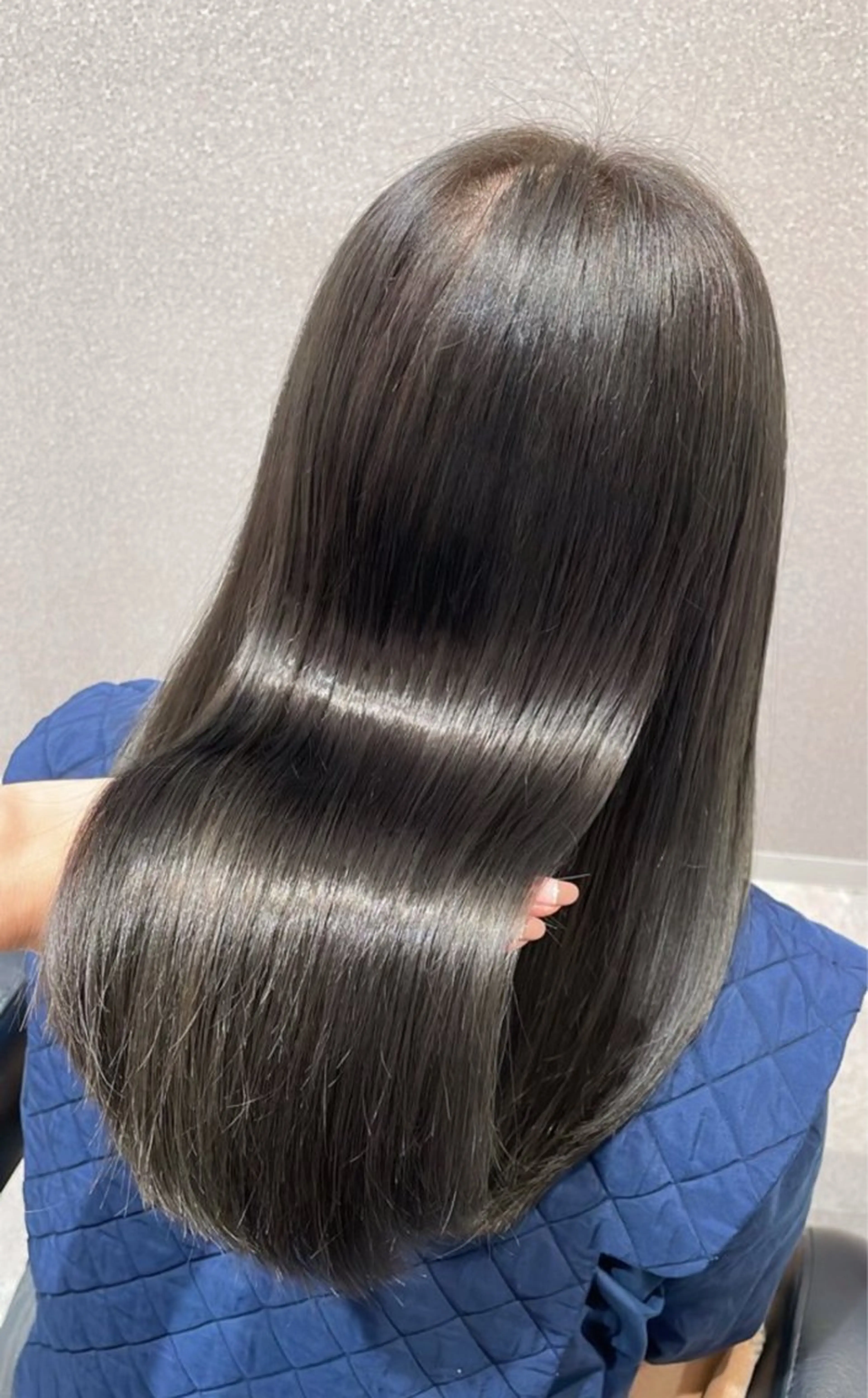 セミロング 髪質改善 レイヤーカット トリートメント カット ヘアカラー トリートメント ❤︎︎韓国ヘア❤︎︎ 𝑺𝒉𝒊𝒉𝒐のヘアスタイル