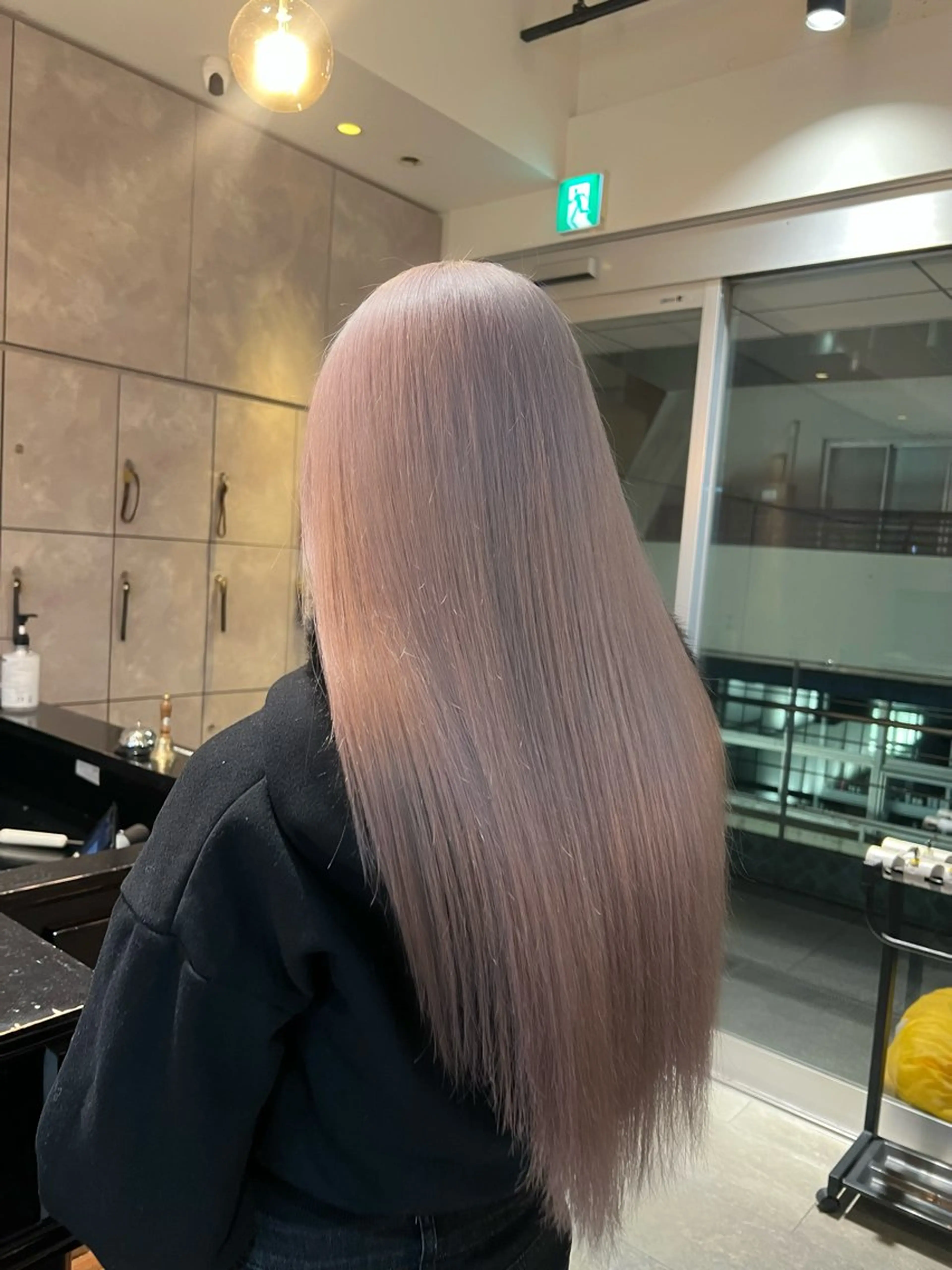 ロング カラー 🎀ハイトーン・艶 カラー HANA🎀のヘアスタイル