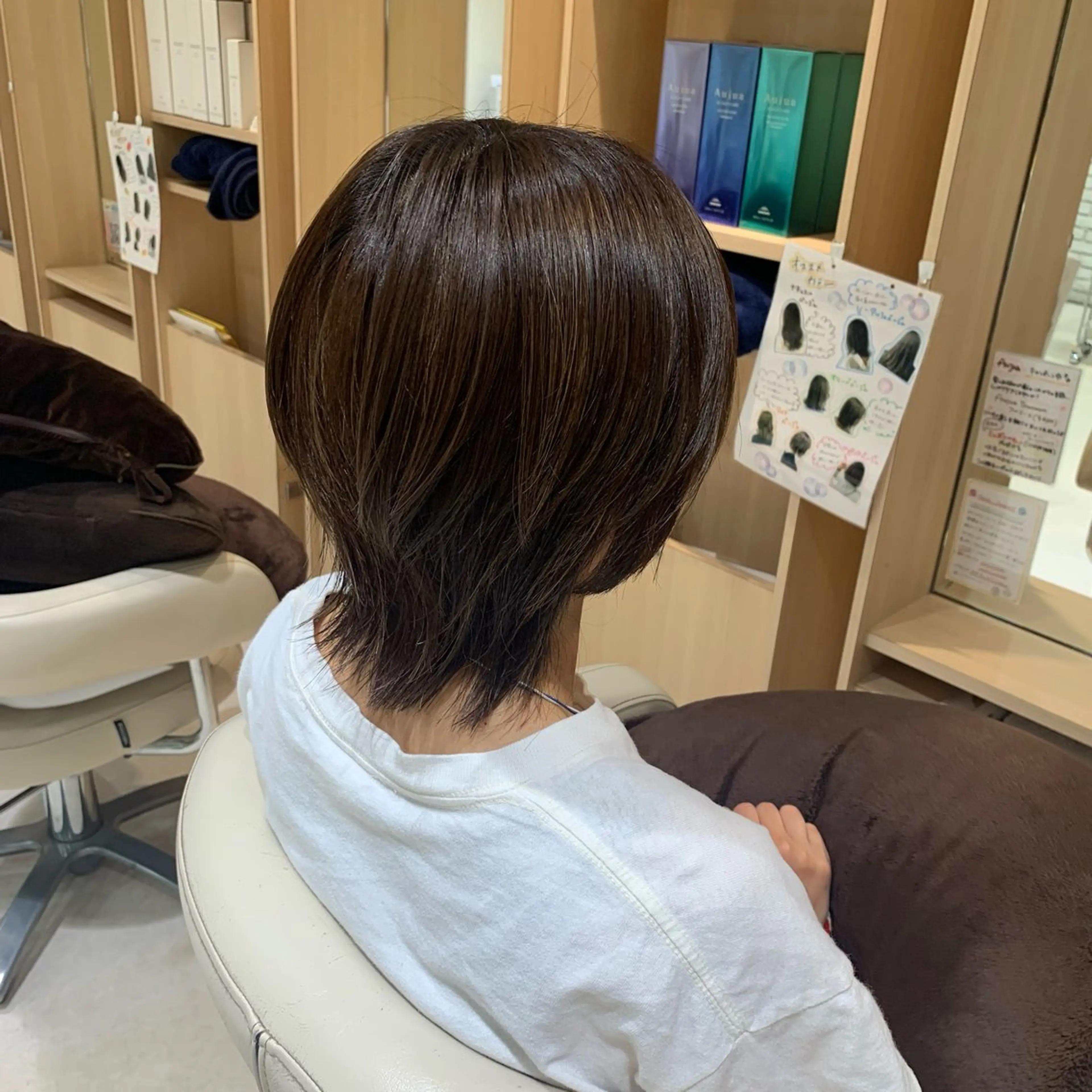 ミディアム 宮本 季奈のヘアスタイル