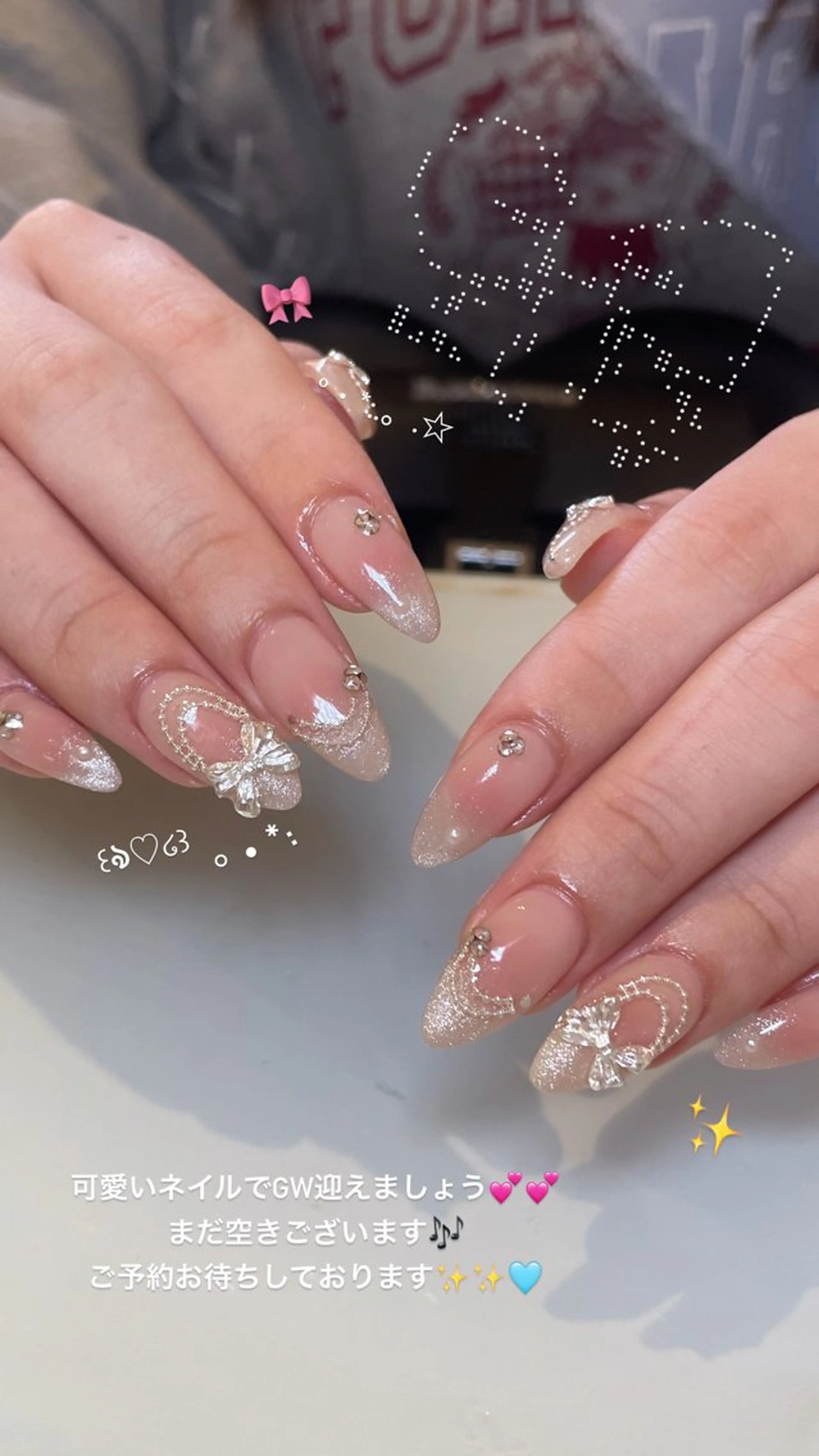 ネイル チークネイル キラキラネイル マグネットネイル ハンドネイル Lua🌙ワンホン♡ ギャル♡推し活♡のネイルデザイン