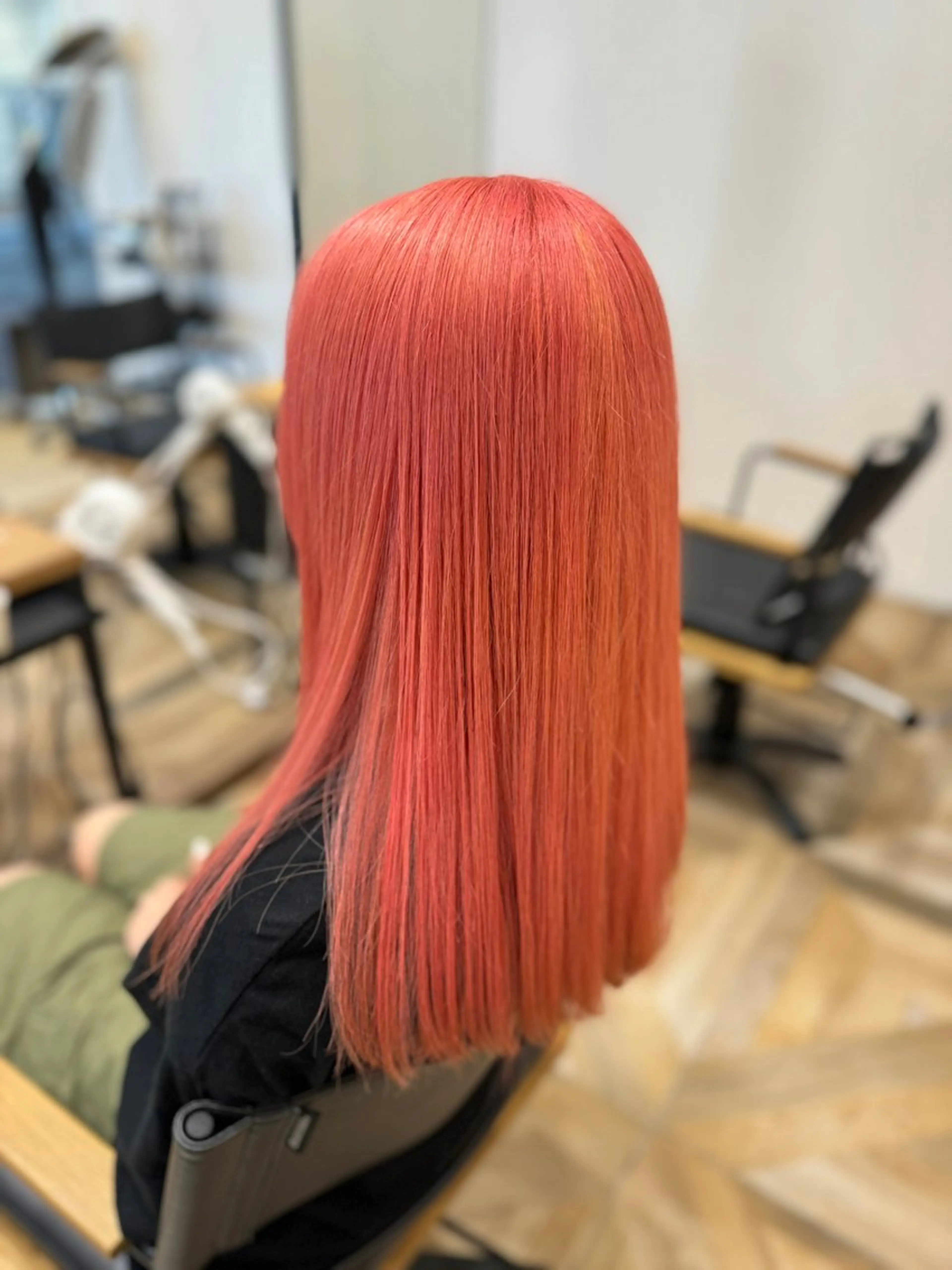 カラー ピンクカラー 岡山 優芽のヘアスタイル