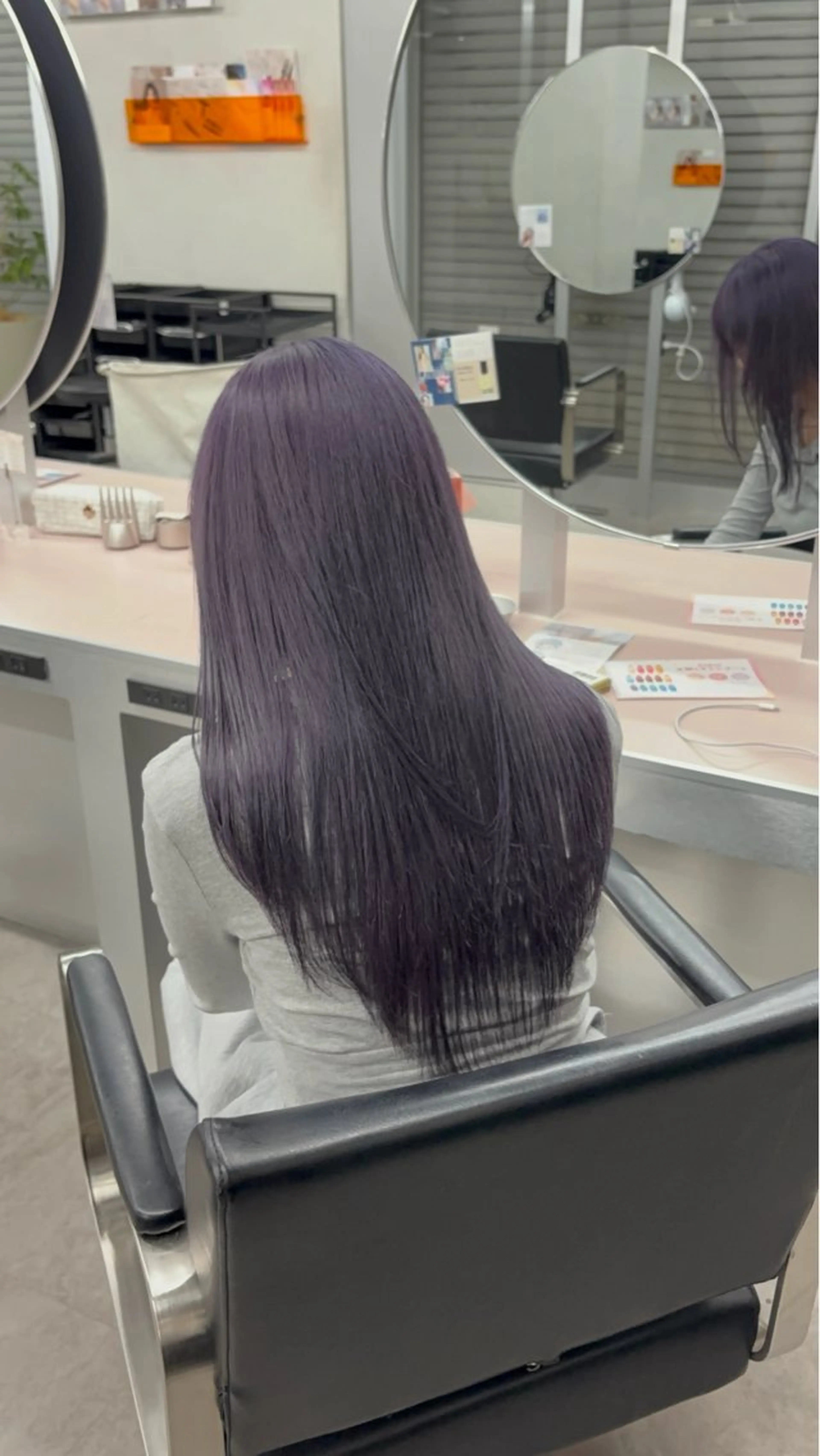 ロング ヘアカラー トリートメント 長谷川 日南のヘアスタイル