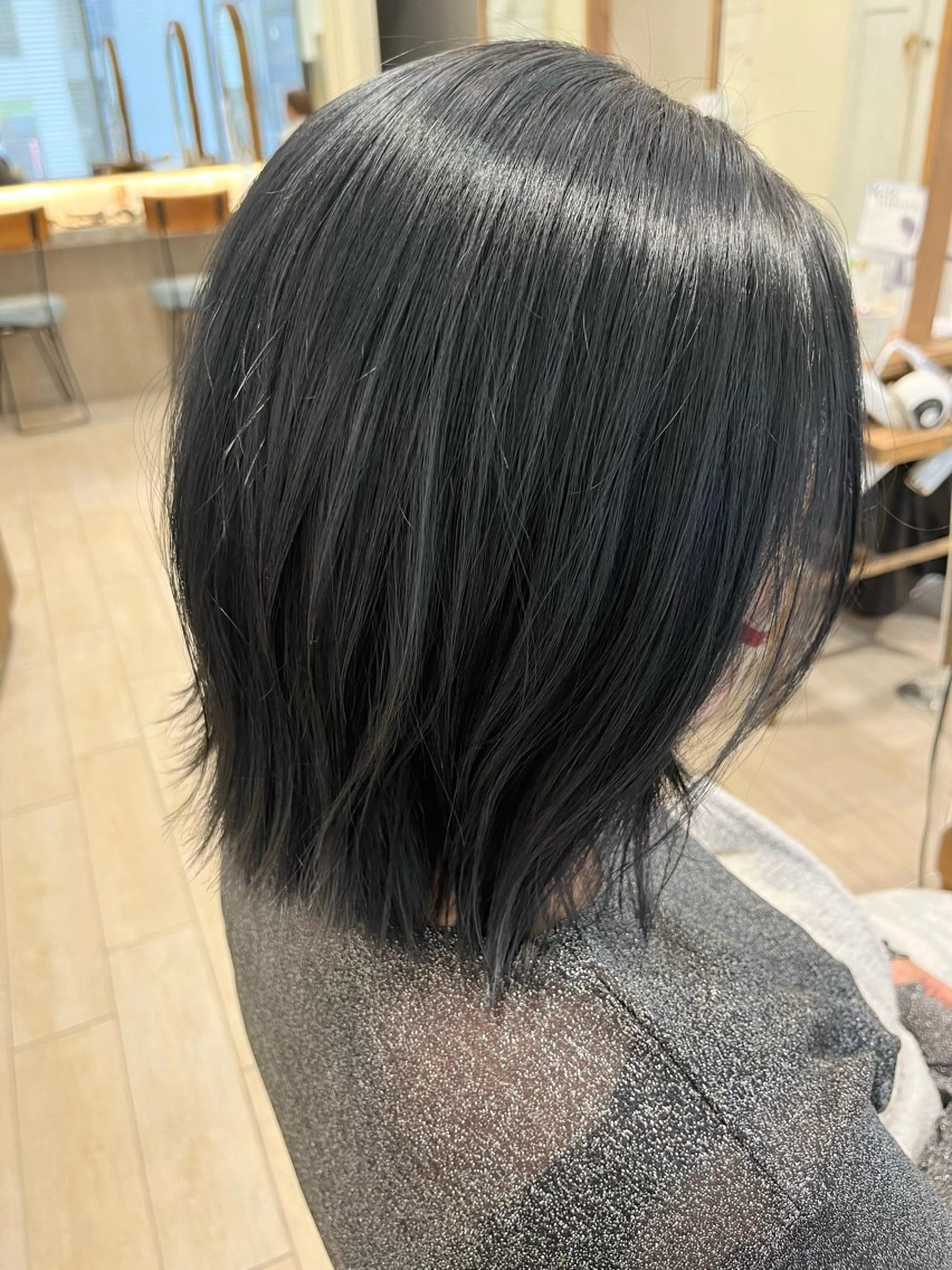 ミディアム 勝野 優佳のヘアスタイル