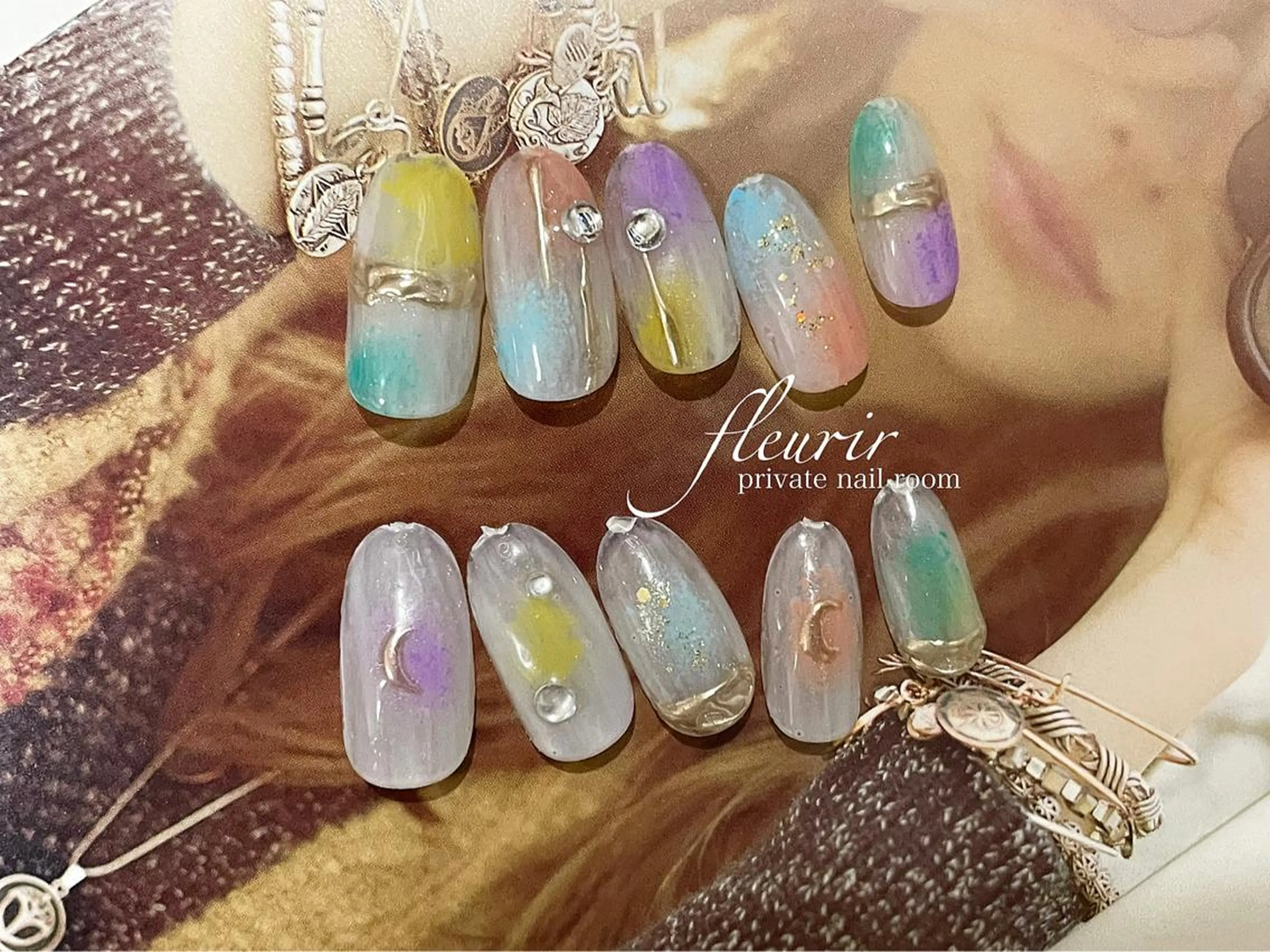 ネイル アートネイル チークネイル 長さ出し ジェルネイル グリーン フルリール 【プライベートサロンのネイルデザイン