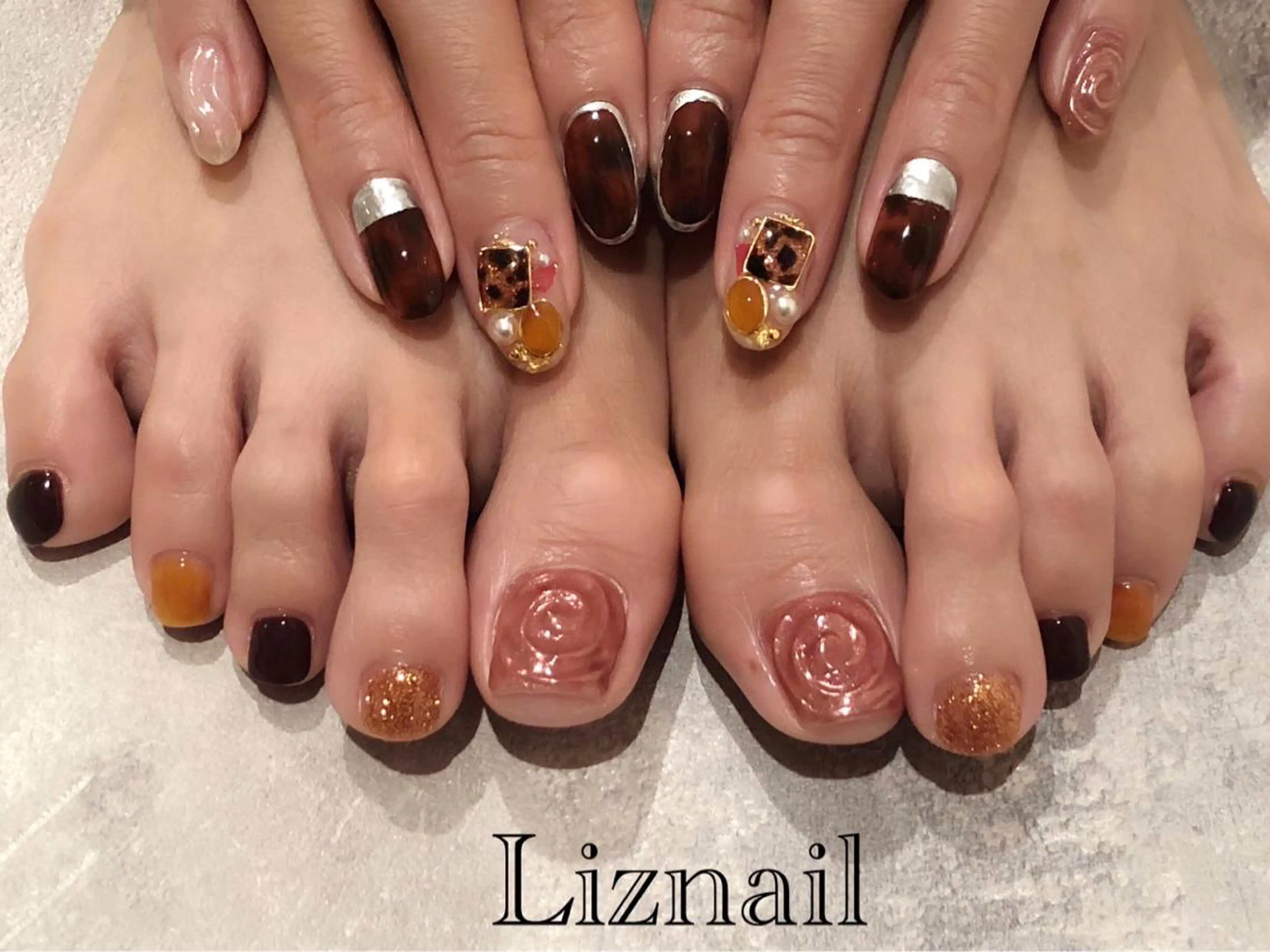 ネイル Rawr / saoriのネイルデザイン