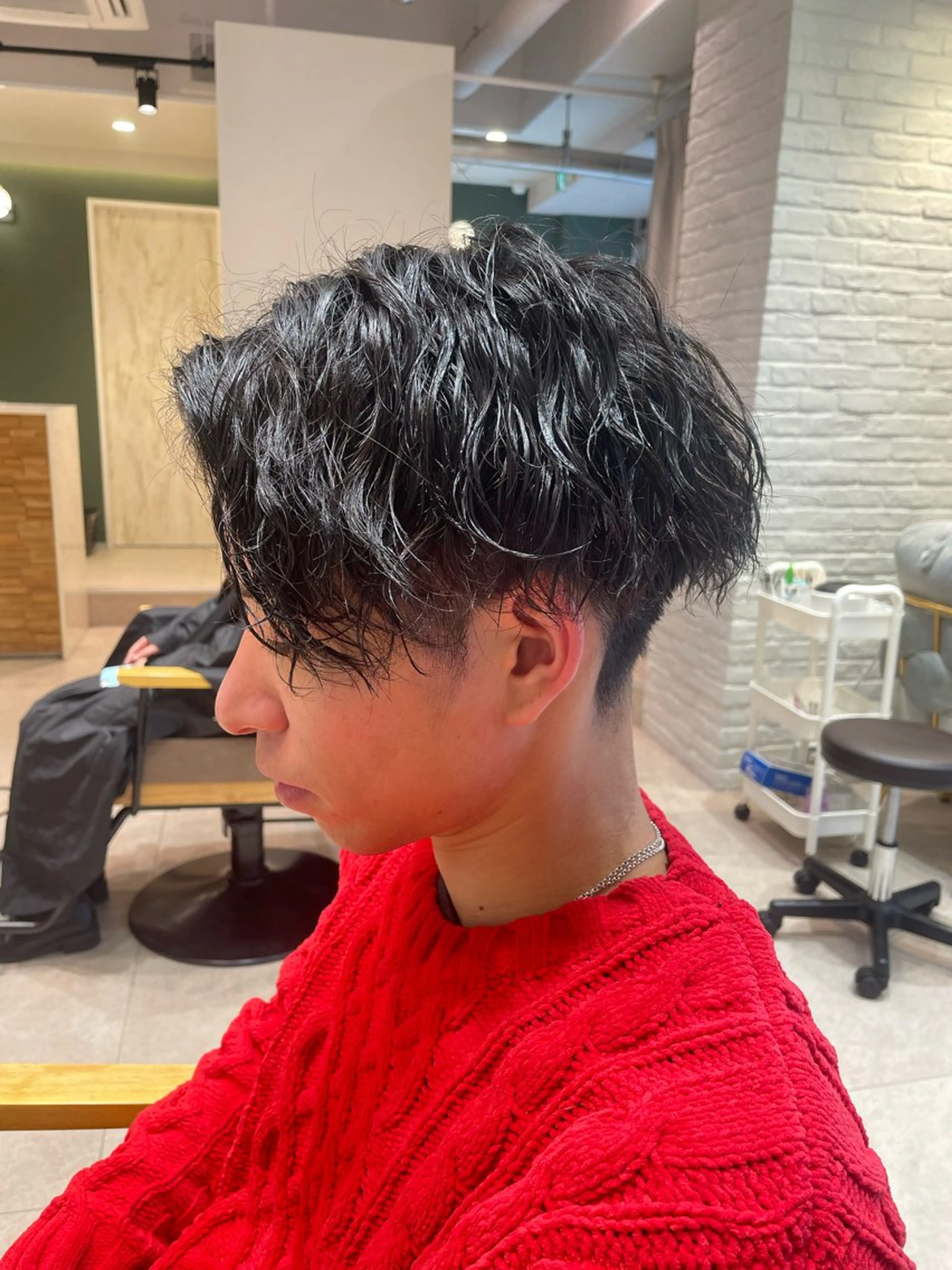 パーマ メンズ センターパート カット パーマ 髪質改善 BlancHairのヘアスタイル