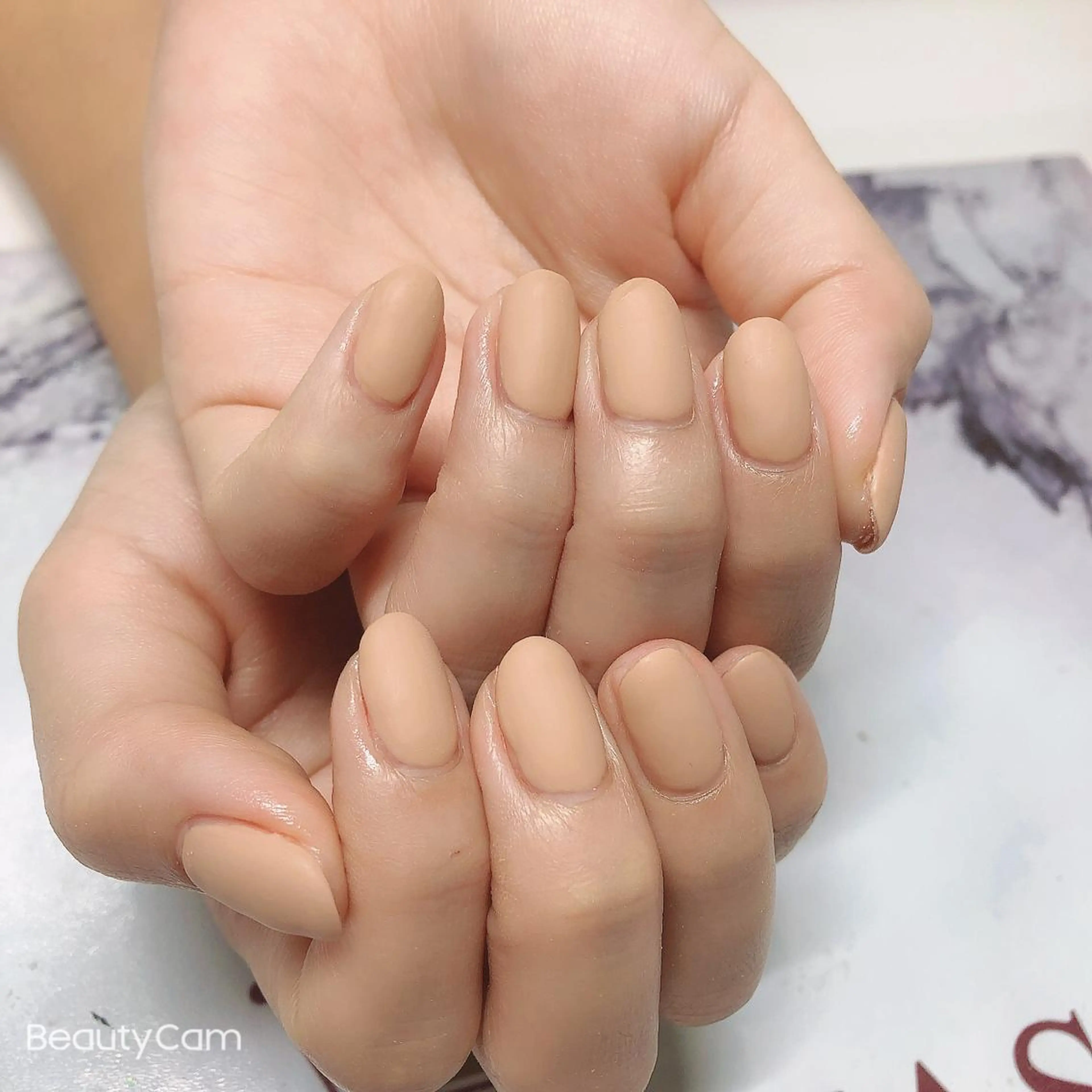 ネイル ガレンドウ 白澤 愛子のネイルデザイン