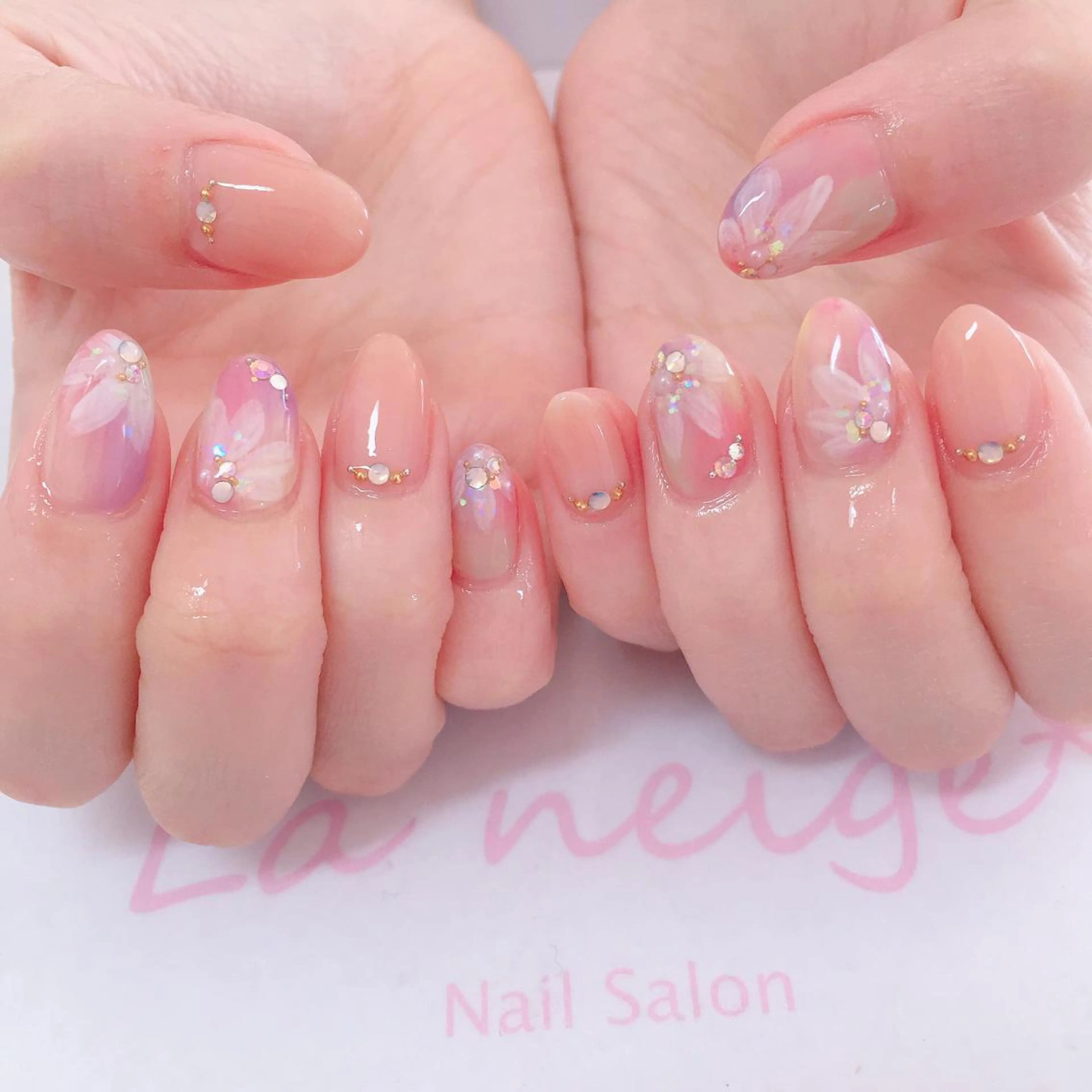 ネイル La neige* yuki 🐩🌙のネイルデザイン