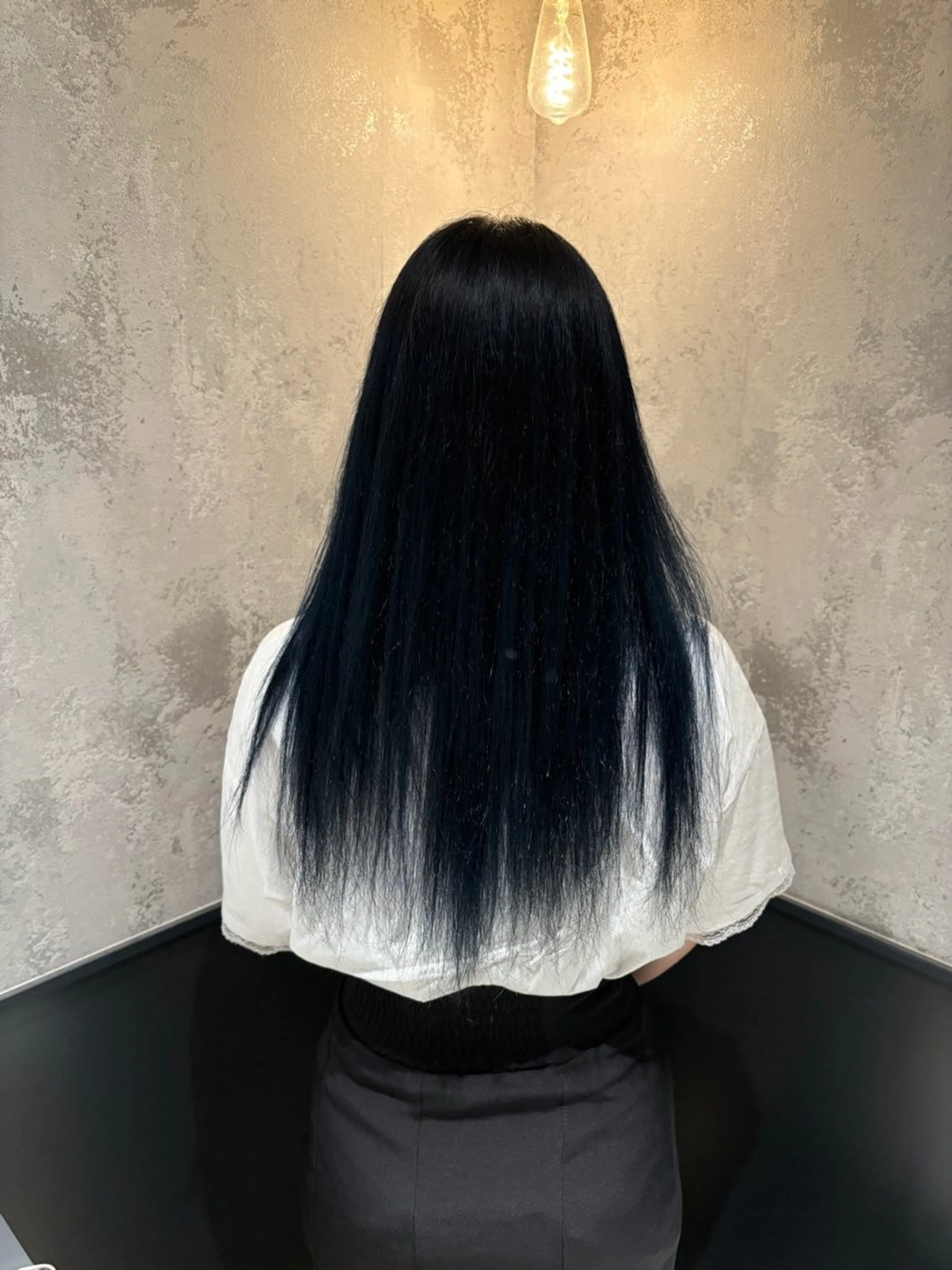 セミロング カラー ブリーチ ダブルカラー ネイビーカラー ブリーチなしカラー ヘアカラー ブリーチなしダブル/ 韓国/暖色/平塚のヘアスタイル