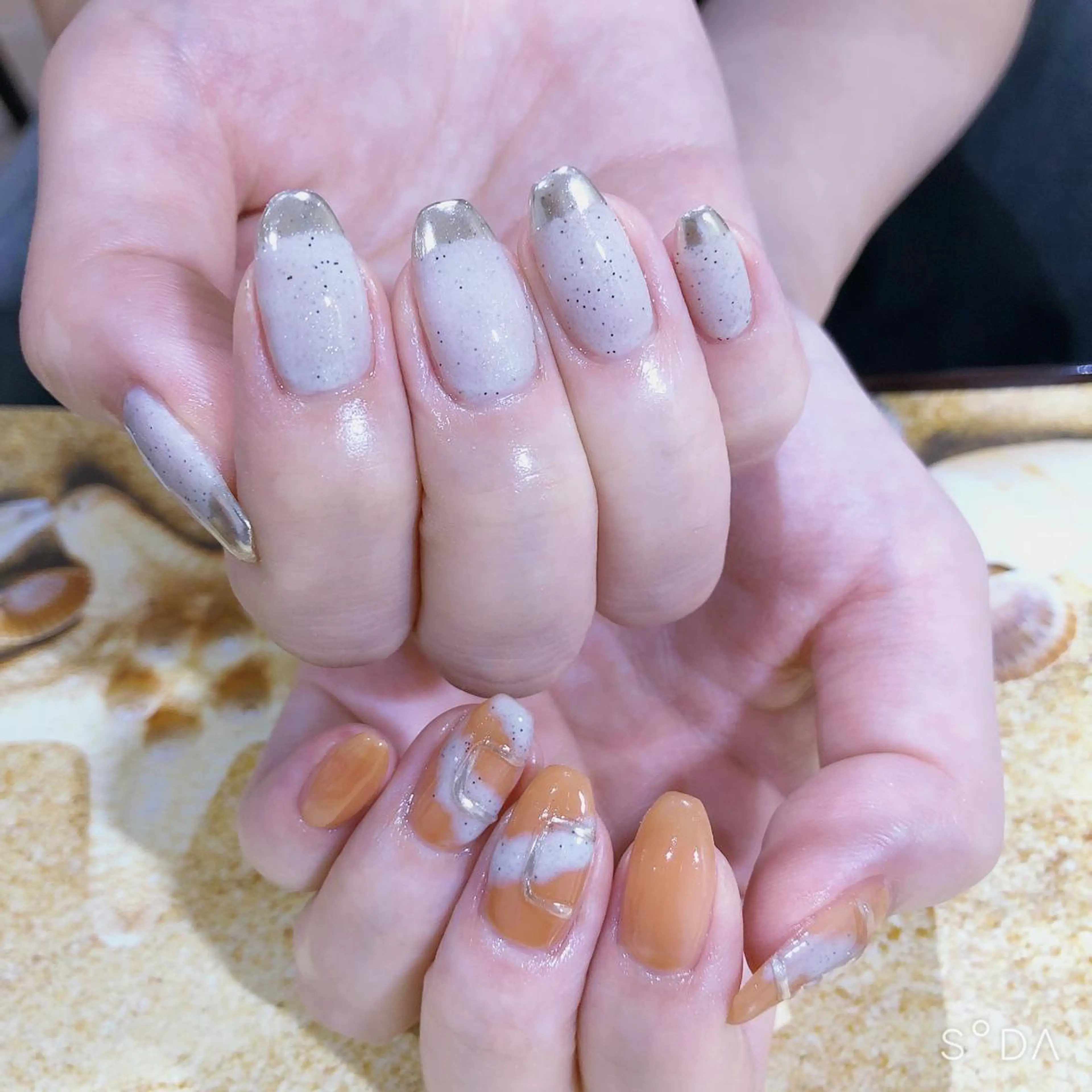 ネイル ニュアンスネイル ハンドネイル 吉野✨ ネイルデザイナー✨のネイルデザイン