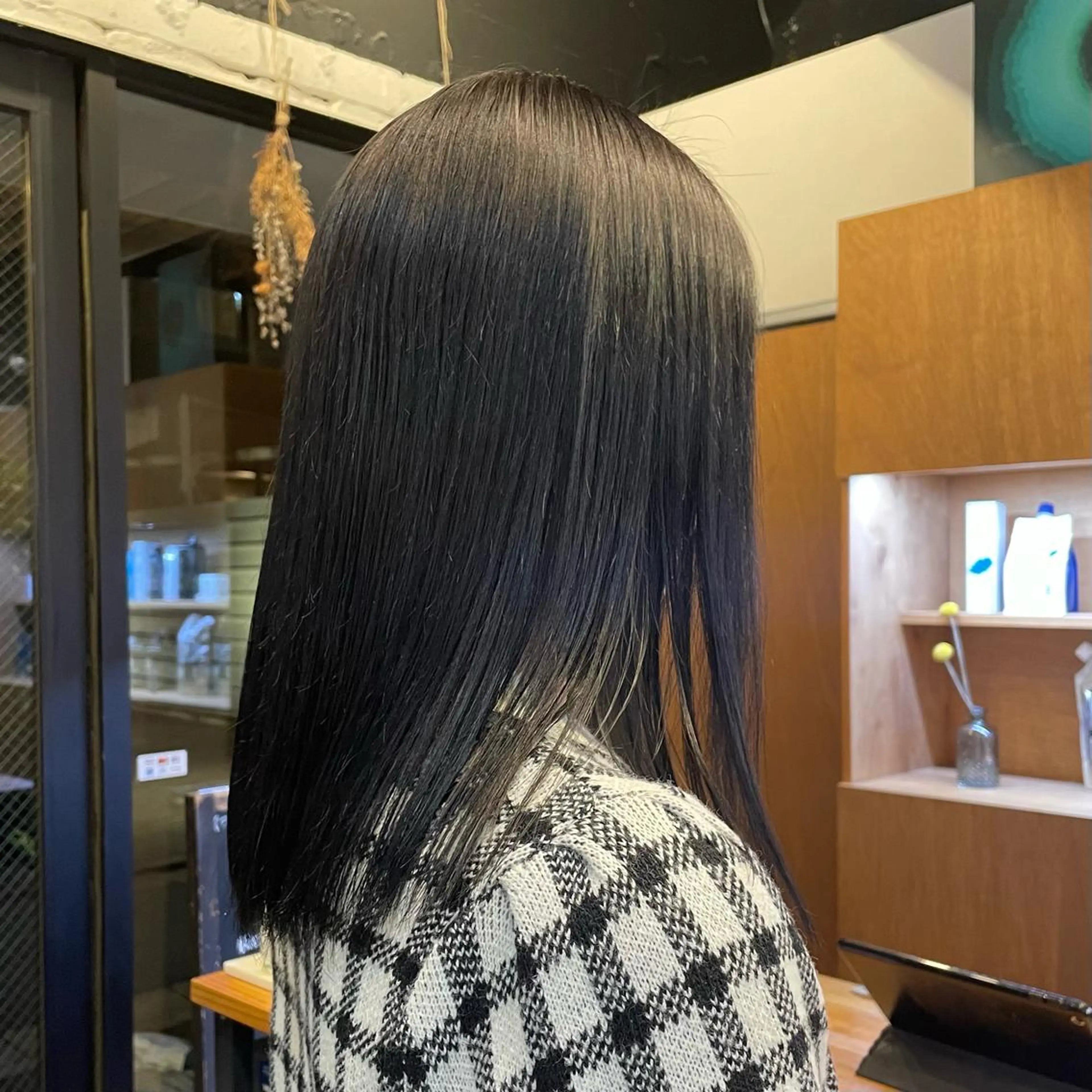 👩🏻‍🎓U24学割40%off💥広がりやすくなる梅雨前にオススメ☔️縮毛矯正【カット込み】の写真