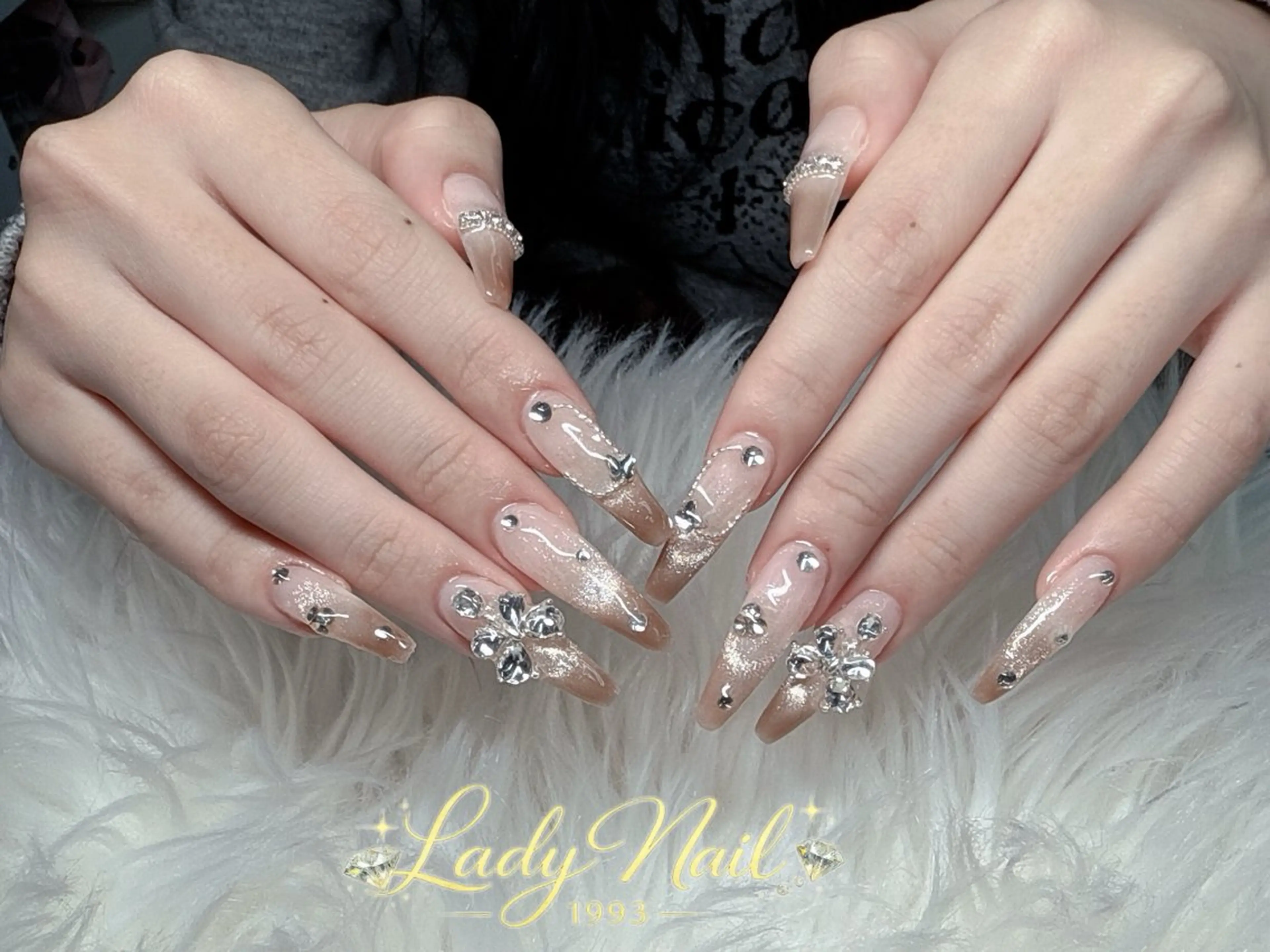 ネイル 長さ出し ワンカラーネイル シンプルネイル 春ネイル ハンドネイル タナカ フォンのネイルデザイン