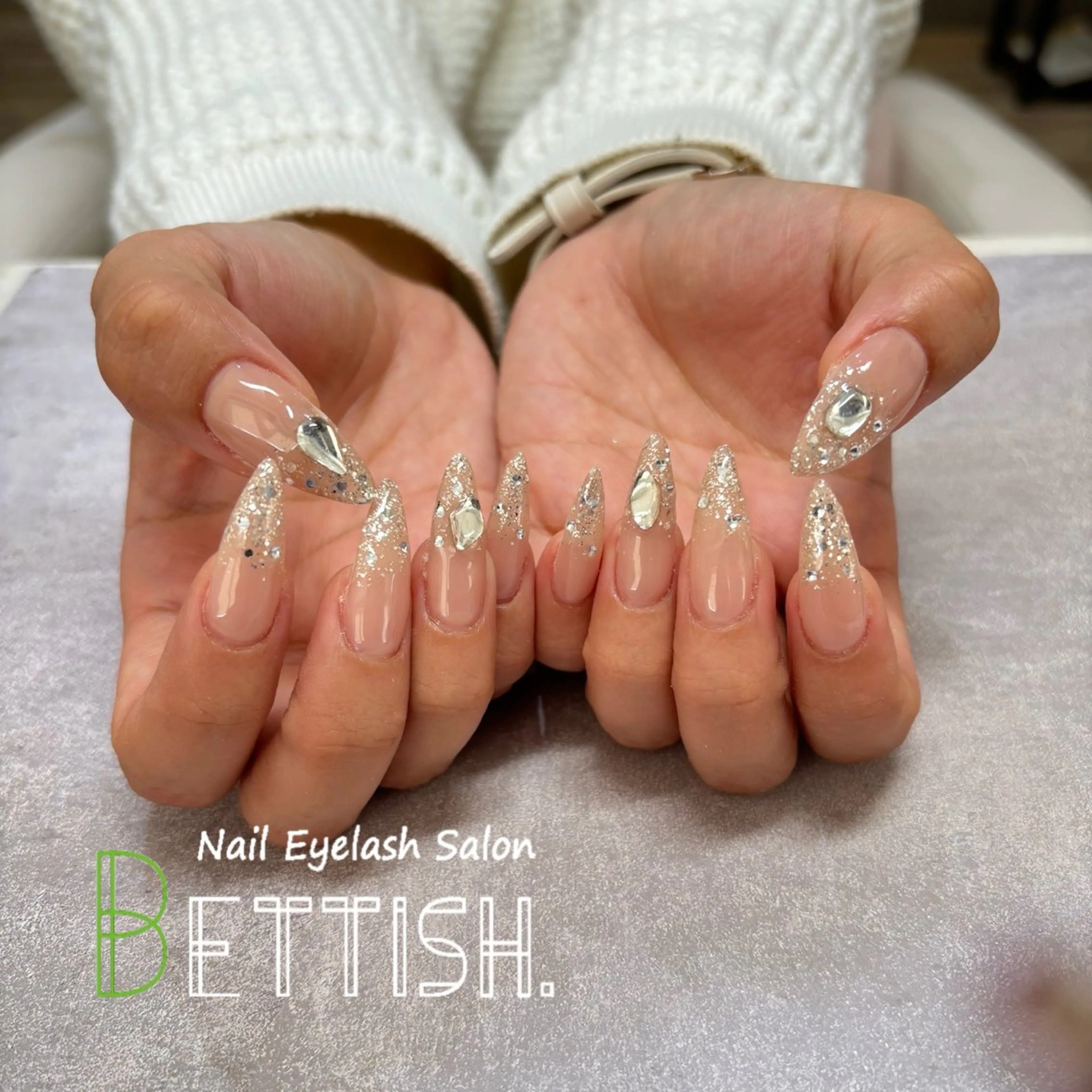 ネイル ハンドネイル NiuShe SERIのネイルデザイン