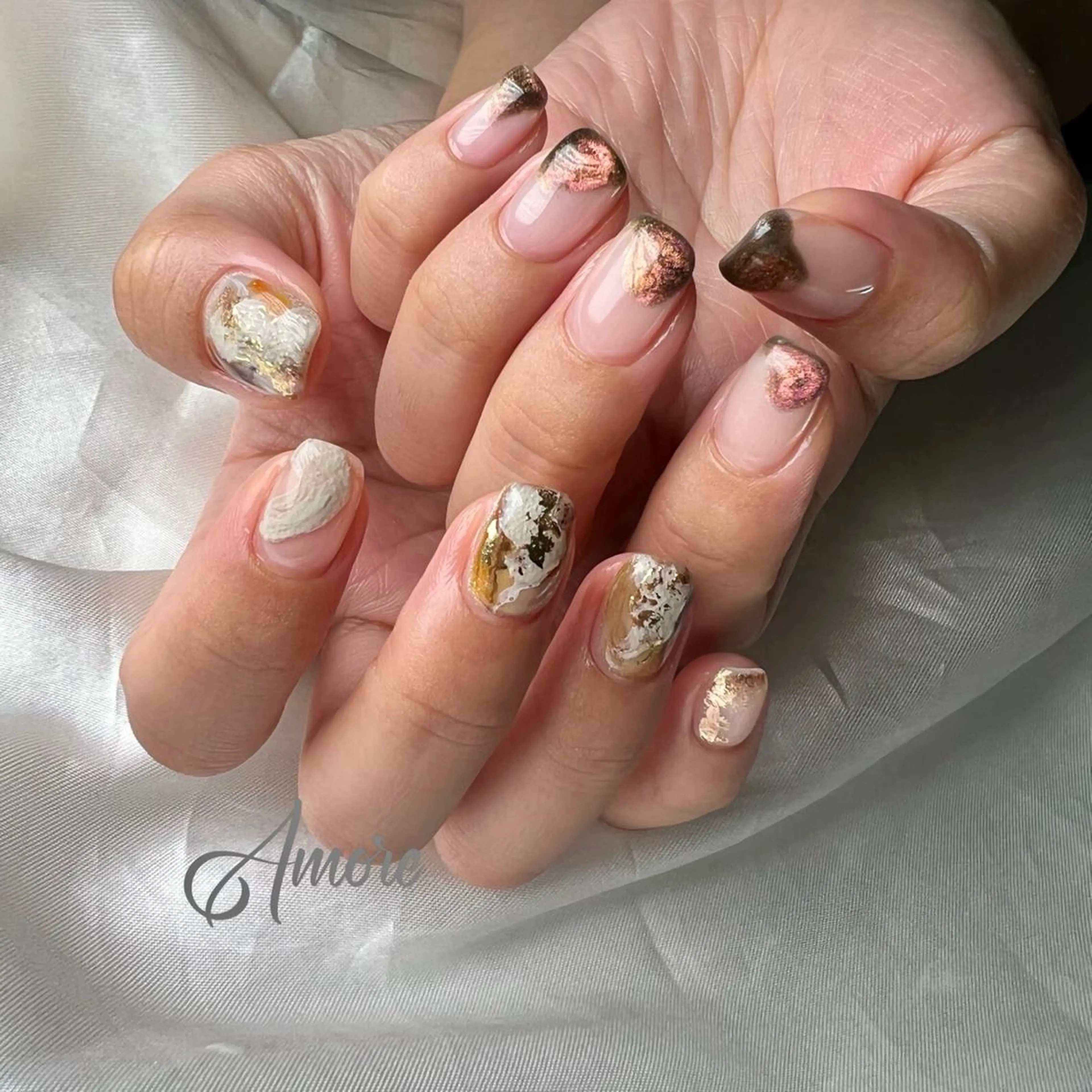 ネイル ジェルネイル 氷ネイル・うるうるネイル マグネットネイル ミラーネイル ニュアンスネイル You kyehwaのネイルデザイン