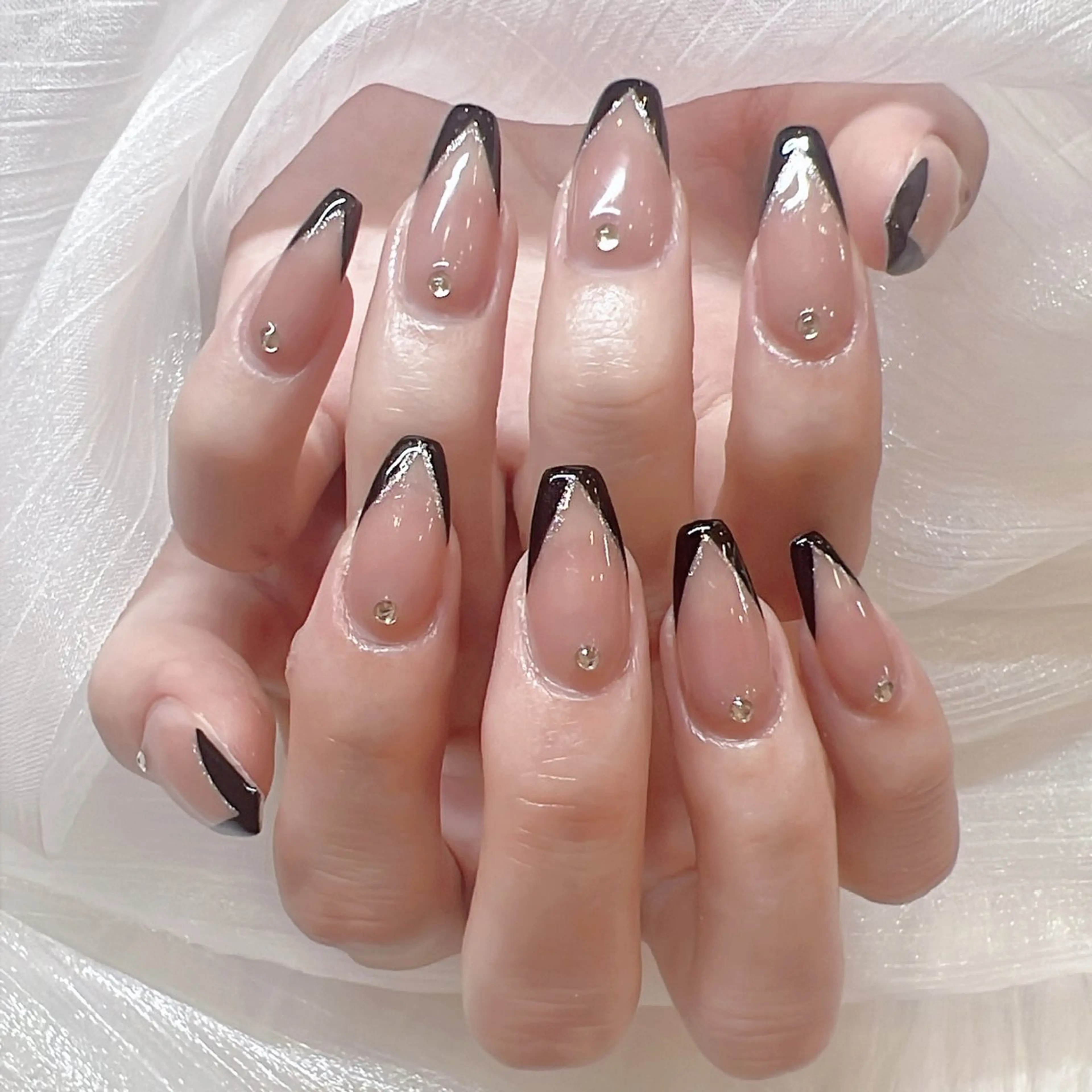 ネイル U.NI  nail .のネイルデザイン