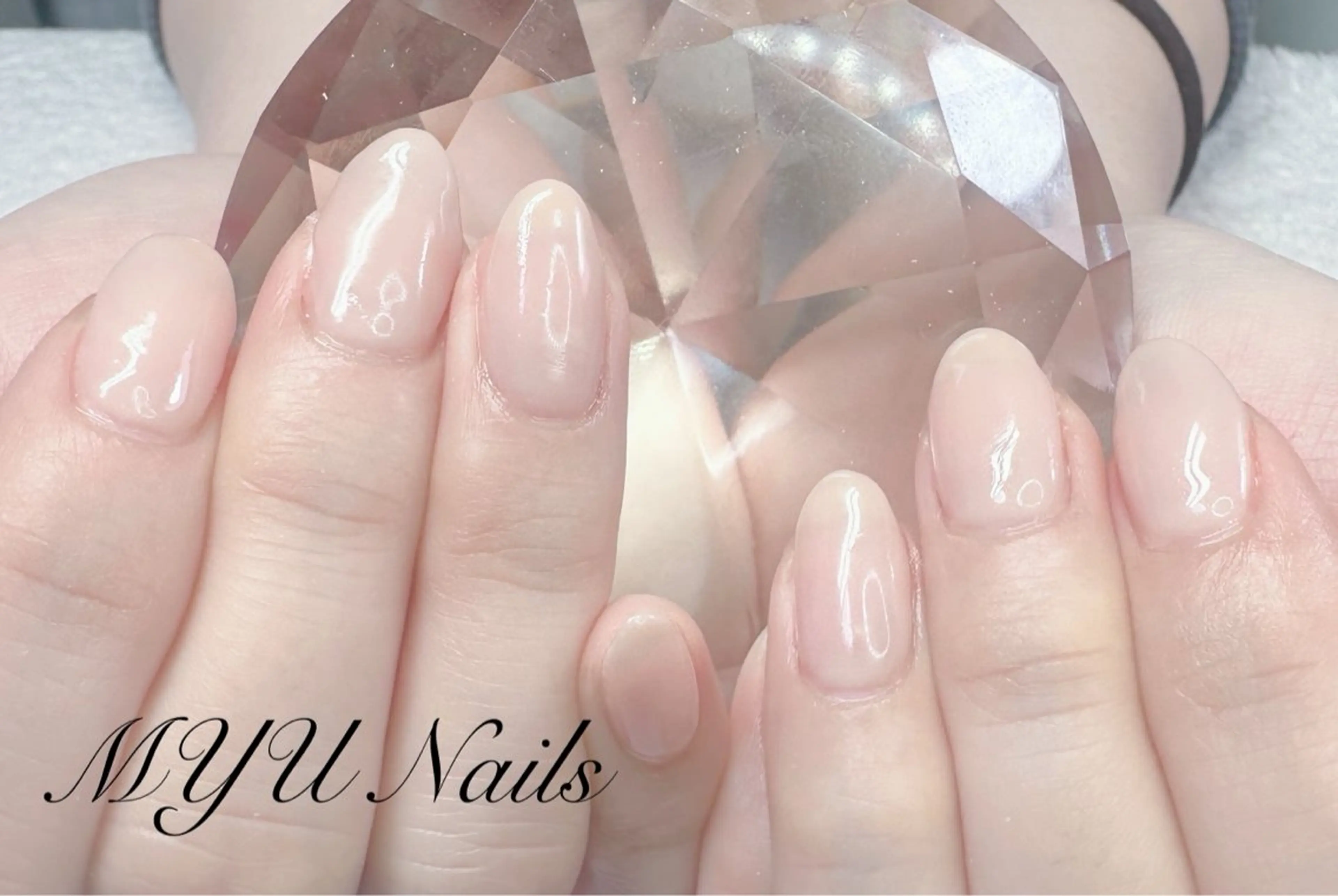 ネイル ジェルネイル 持ち込み ニュアンスネイル オフィスネイル ワンカラーネイル ハンドネイル ニュアンスネイル🌈 MYU Nailsのネイルデザイン