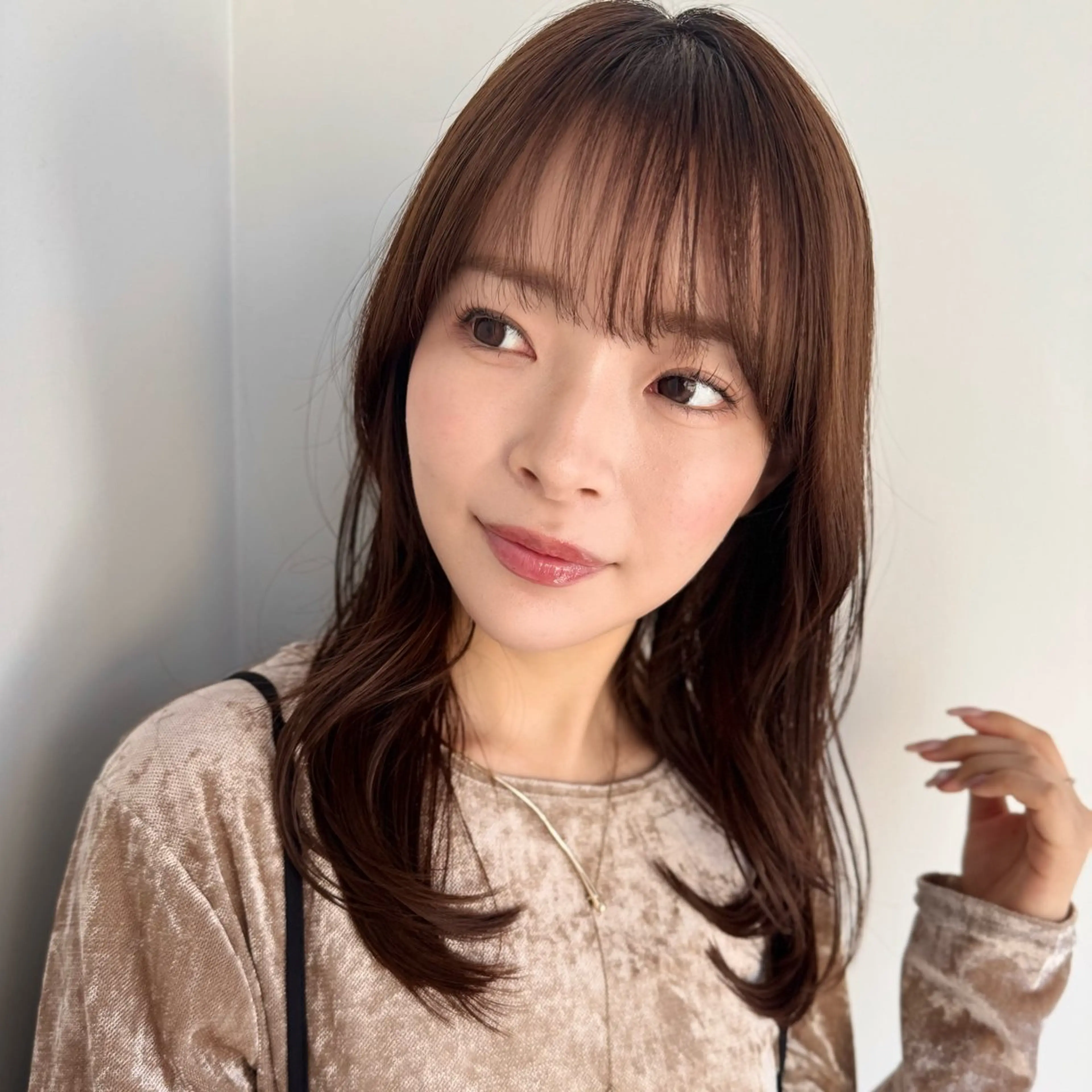 ミディアム カット ヘアカラー トリートメント 透明感カラー/レイ ヤー/Nana🌈のヘアスタイル