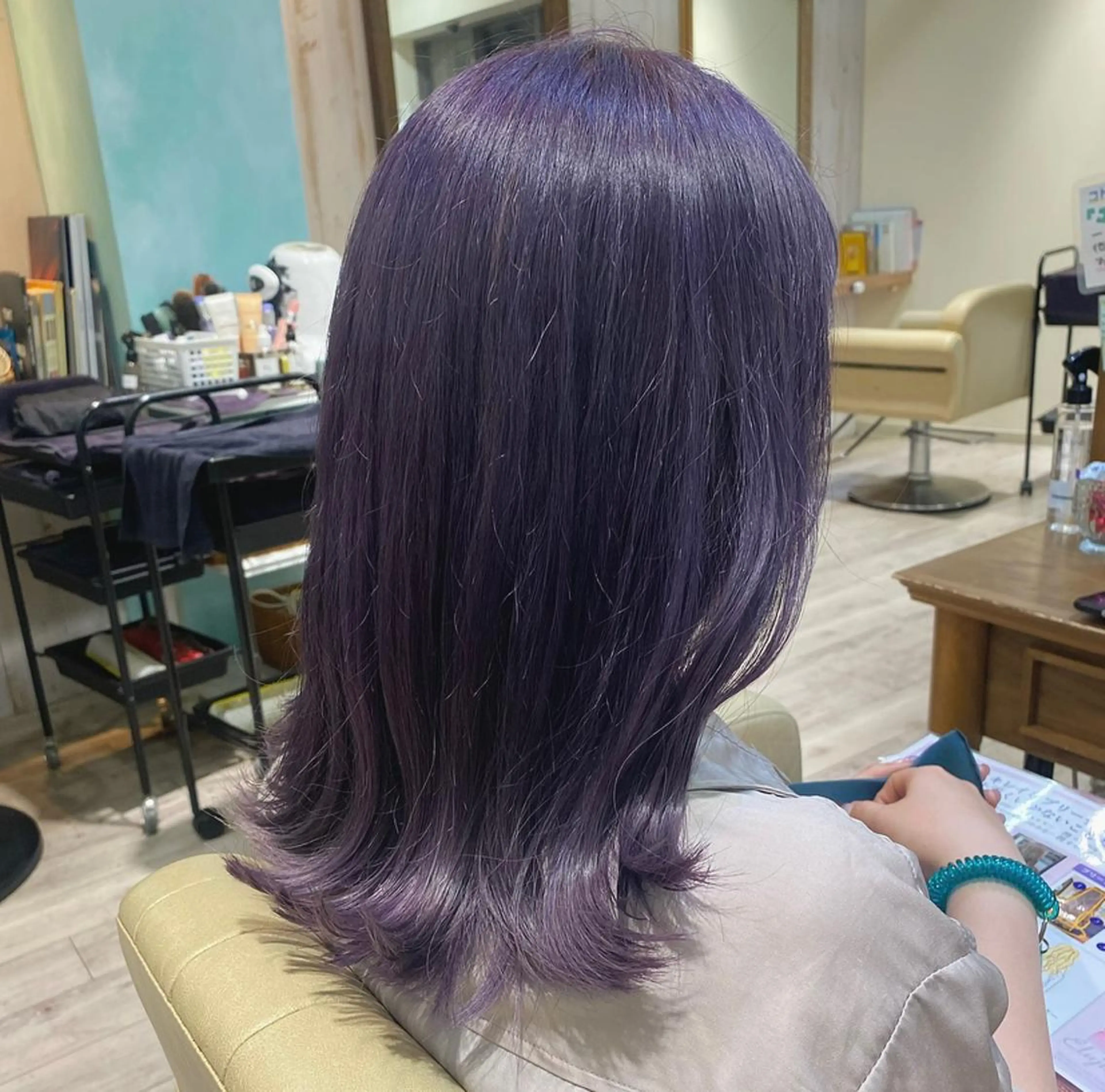 セミロング カラー ラベンダーカラー ピンクカラー 後藤 瀬奈のヘアスタイル