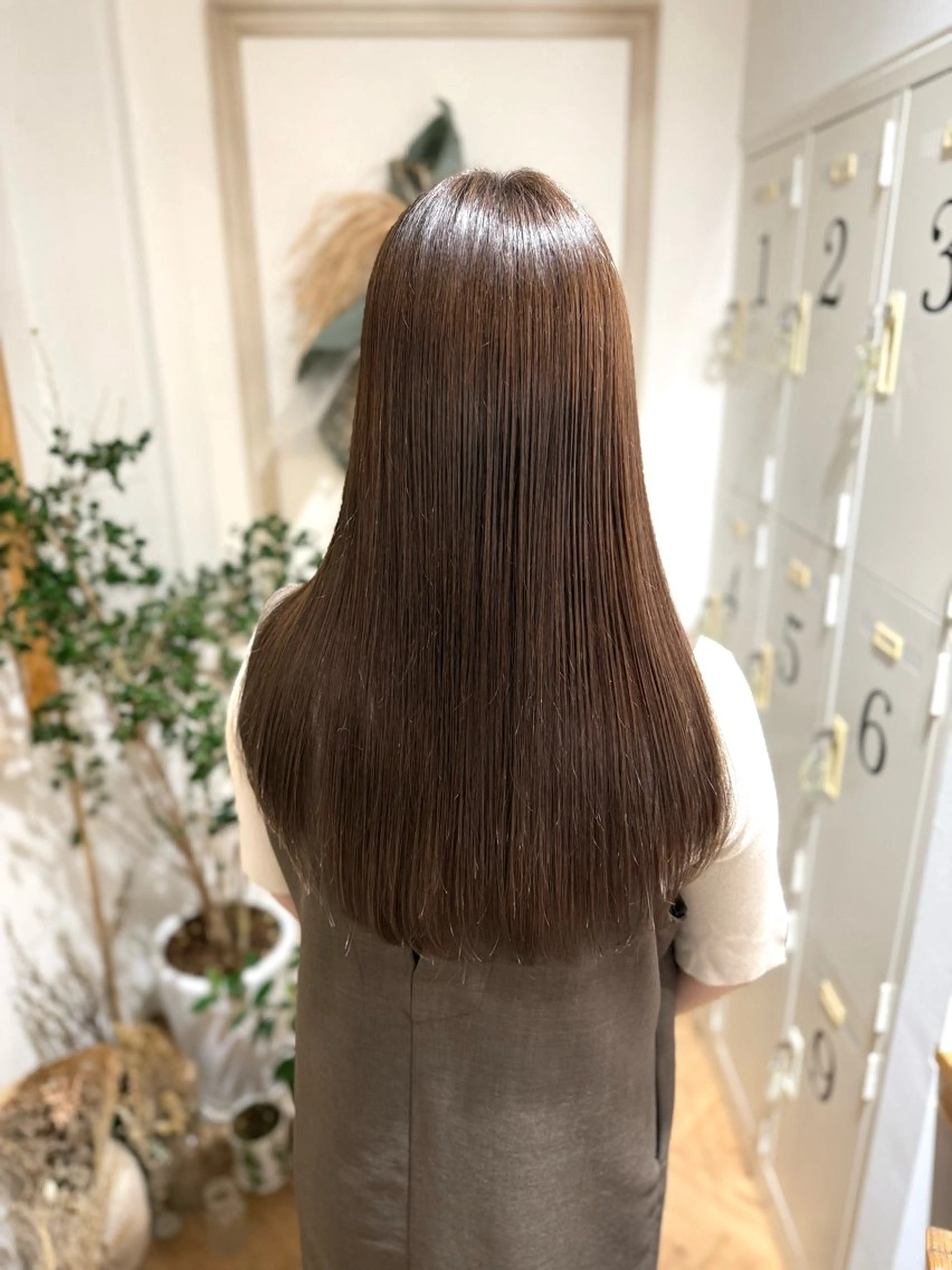 ロング カラー ヘアアレンジ ベージュカラー ヘアカラー merc.☘️平岩 那月のヘアスタイル