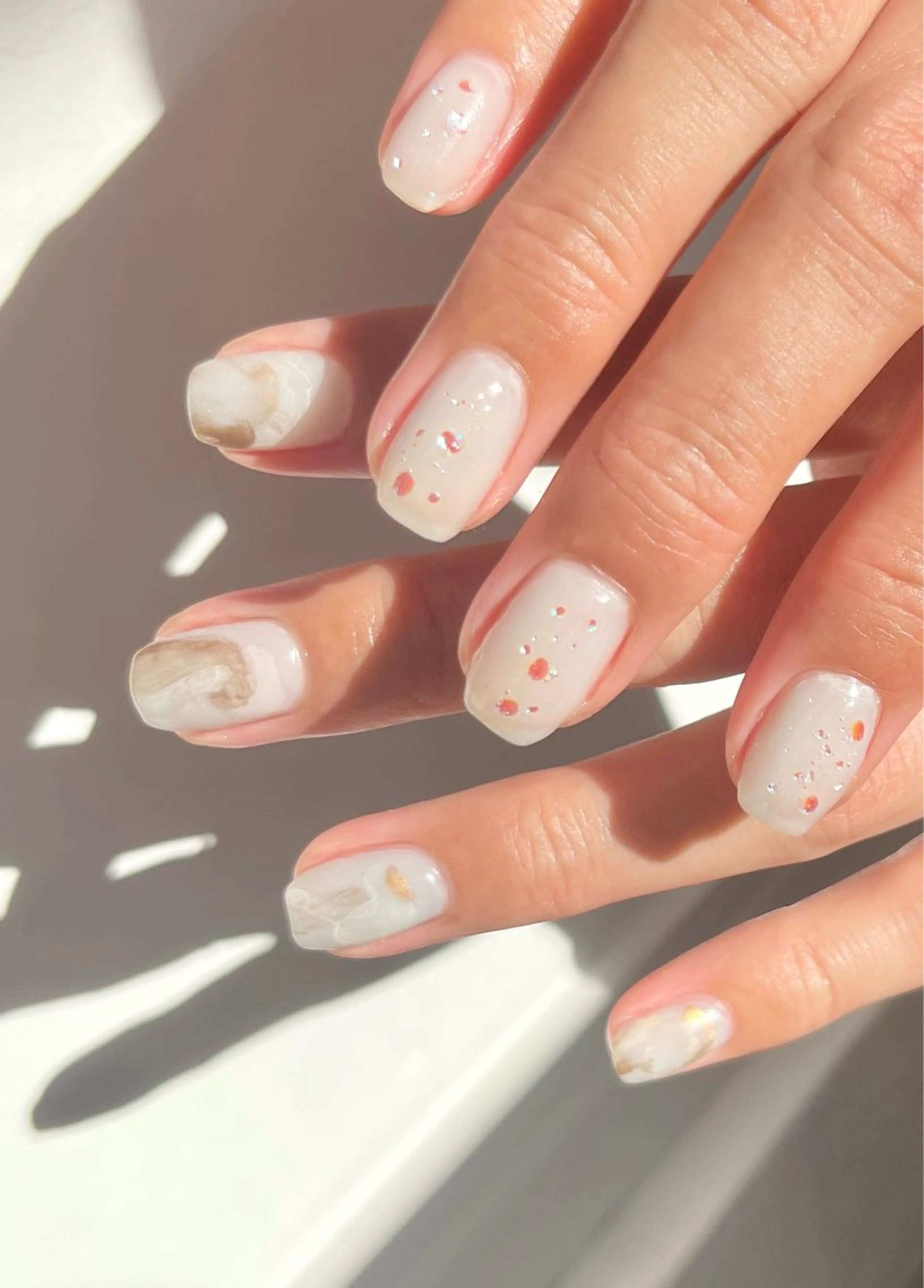 ネイル アートネイル ホログラムネイル ニュアンスネイル ハンドネイル Hum nail  roomのネイルデザイン