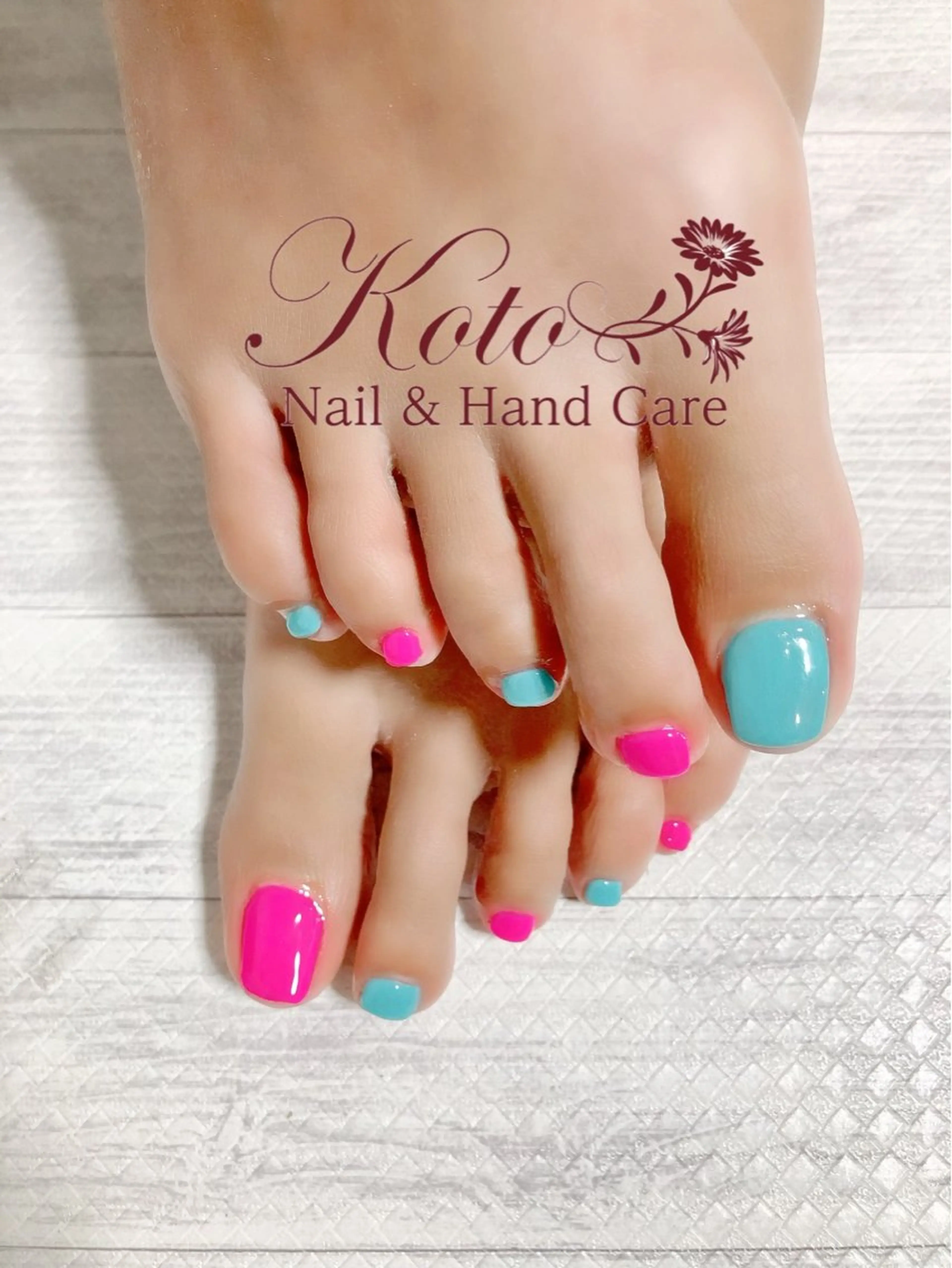 ネイル 長さ出し ジェルネイル 持ち込み ニュアンスネイル 赤色 フットネイル Nail Salon KOTOのネイルデザイン