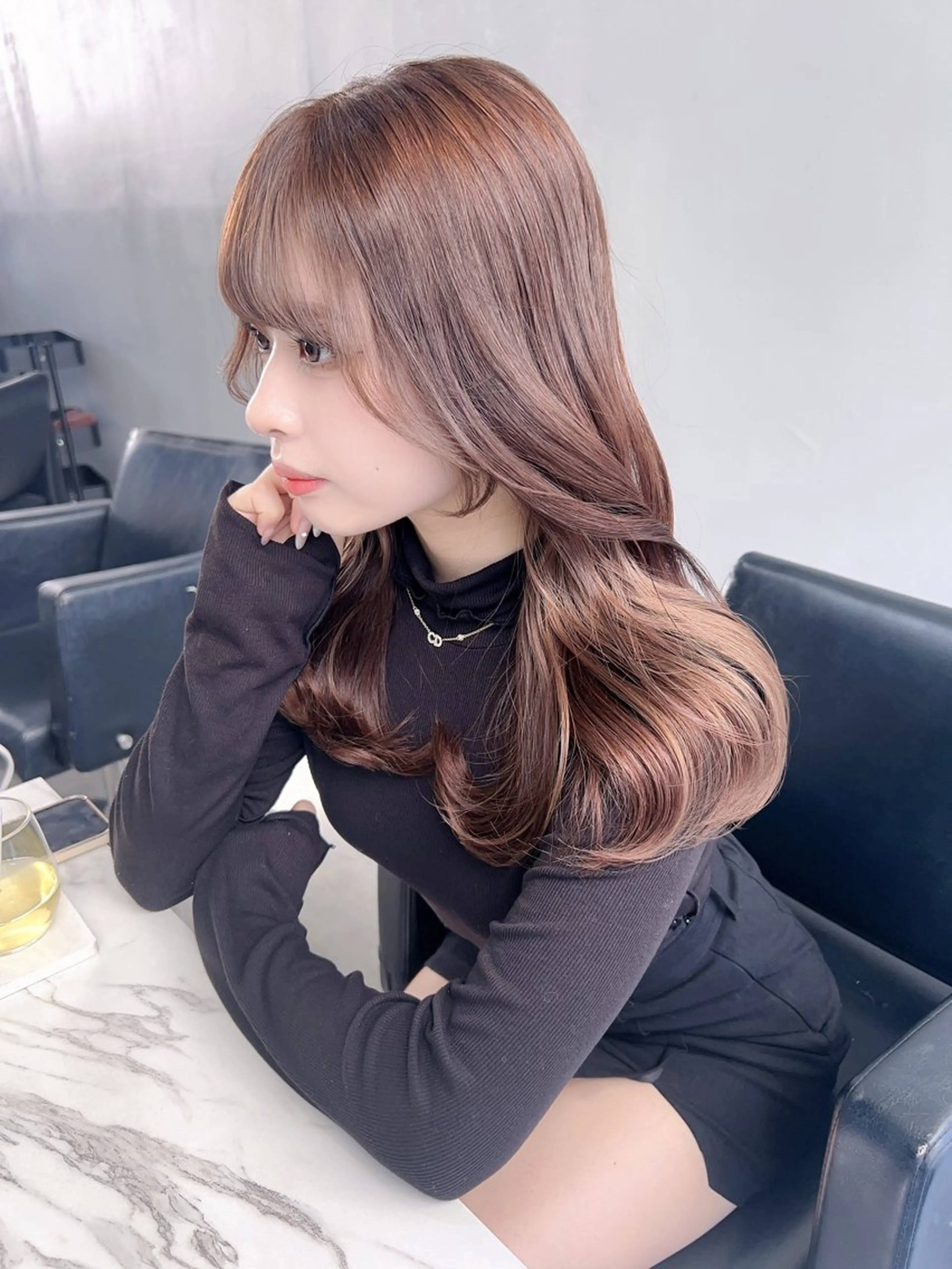 セミロング カラー カット ヘアカラー 🪞上品で可愛い韓国 ヘア🪞Rikutoのヘアスタイル