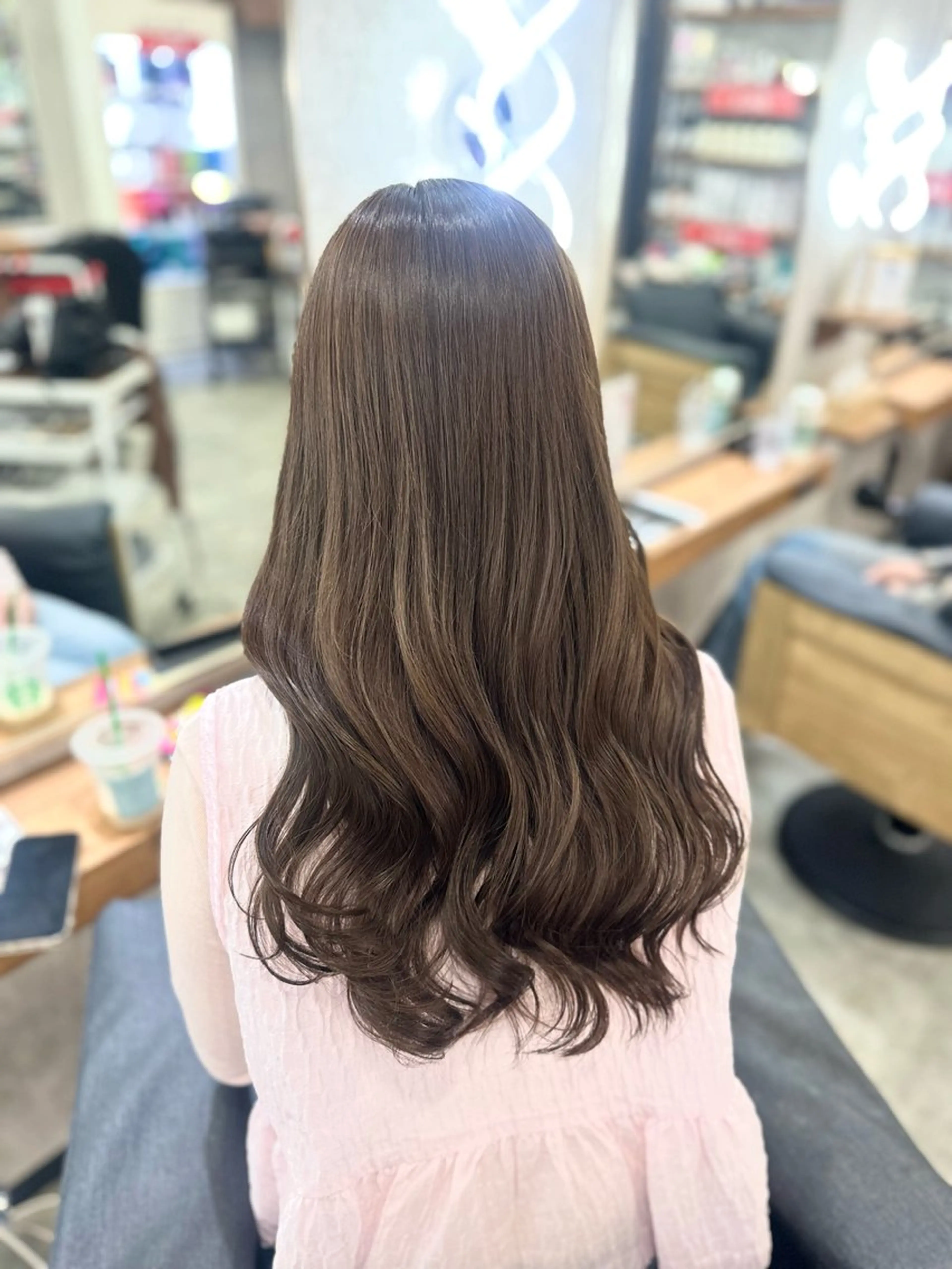 ロング ヘアカラー MOURI CHISATOのヘアスタイル