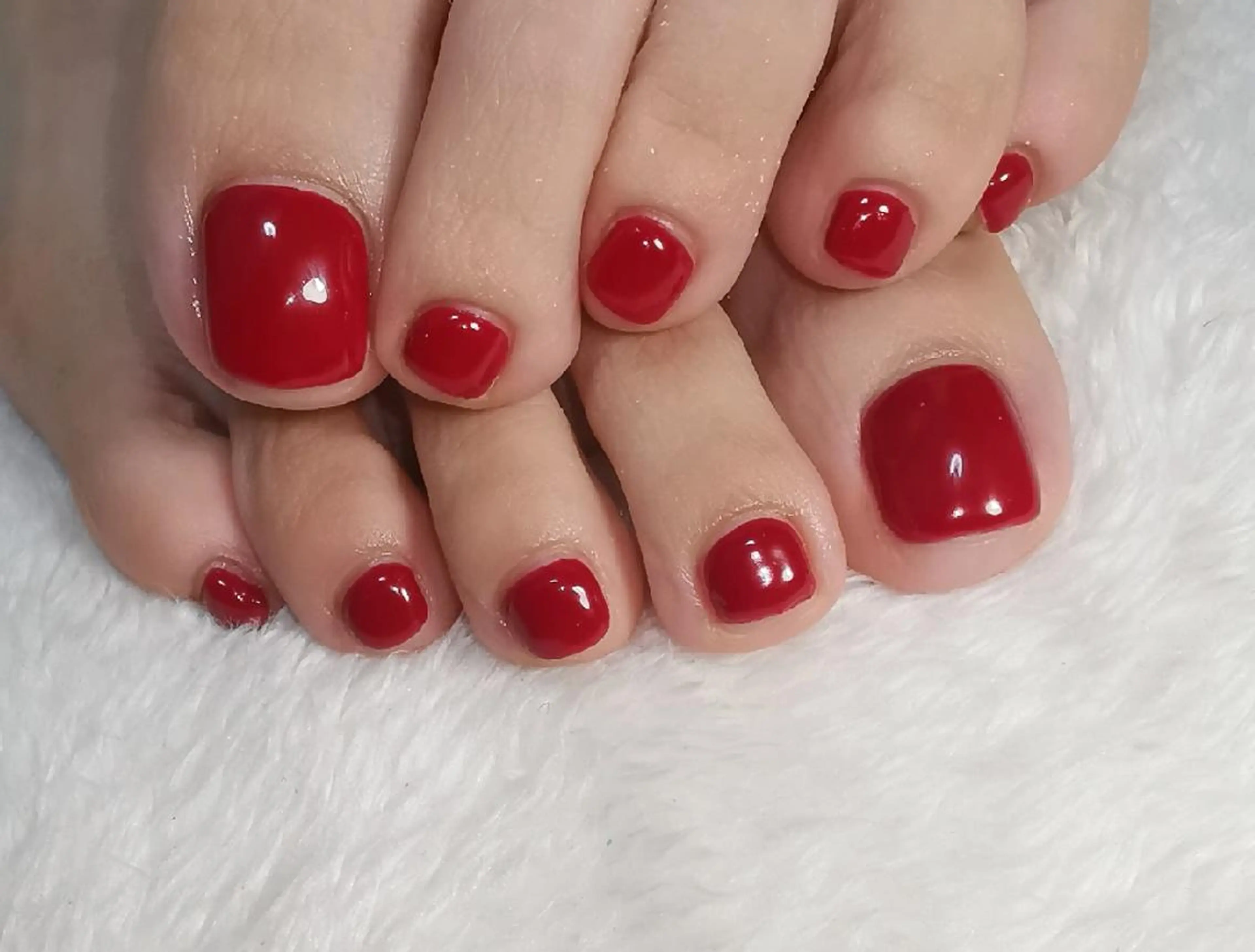 ネイル 赤色 フットネイル reve あやののネイルデザイン